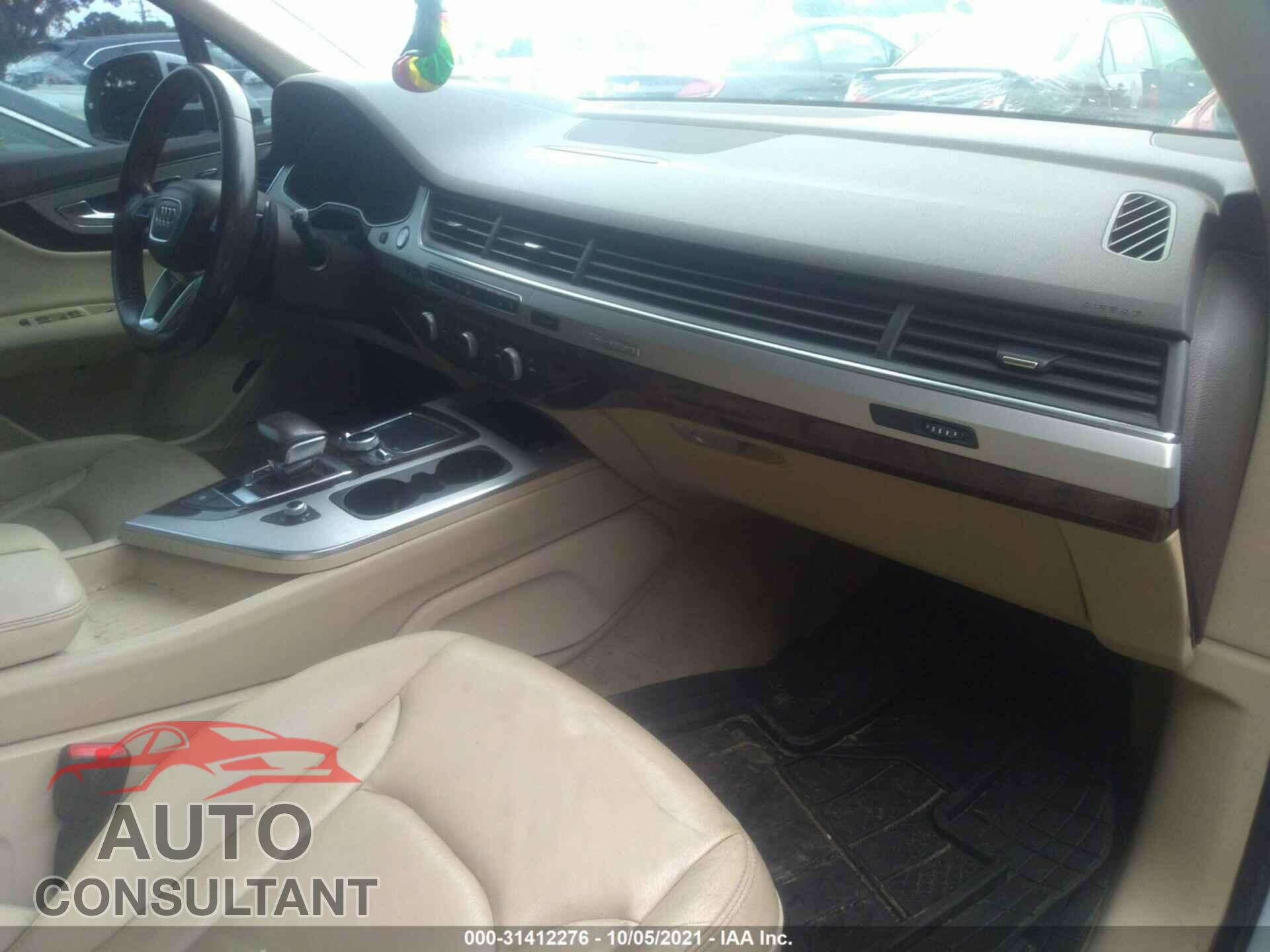 AUDI Q7 2017 - WA1LHAF73HD038059