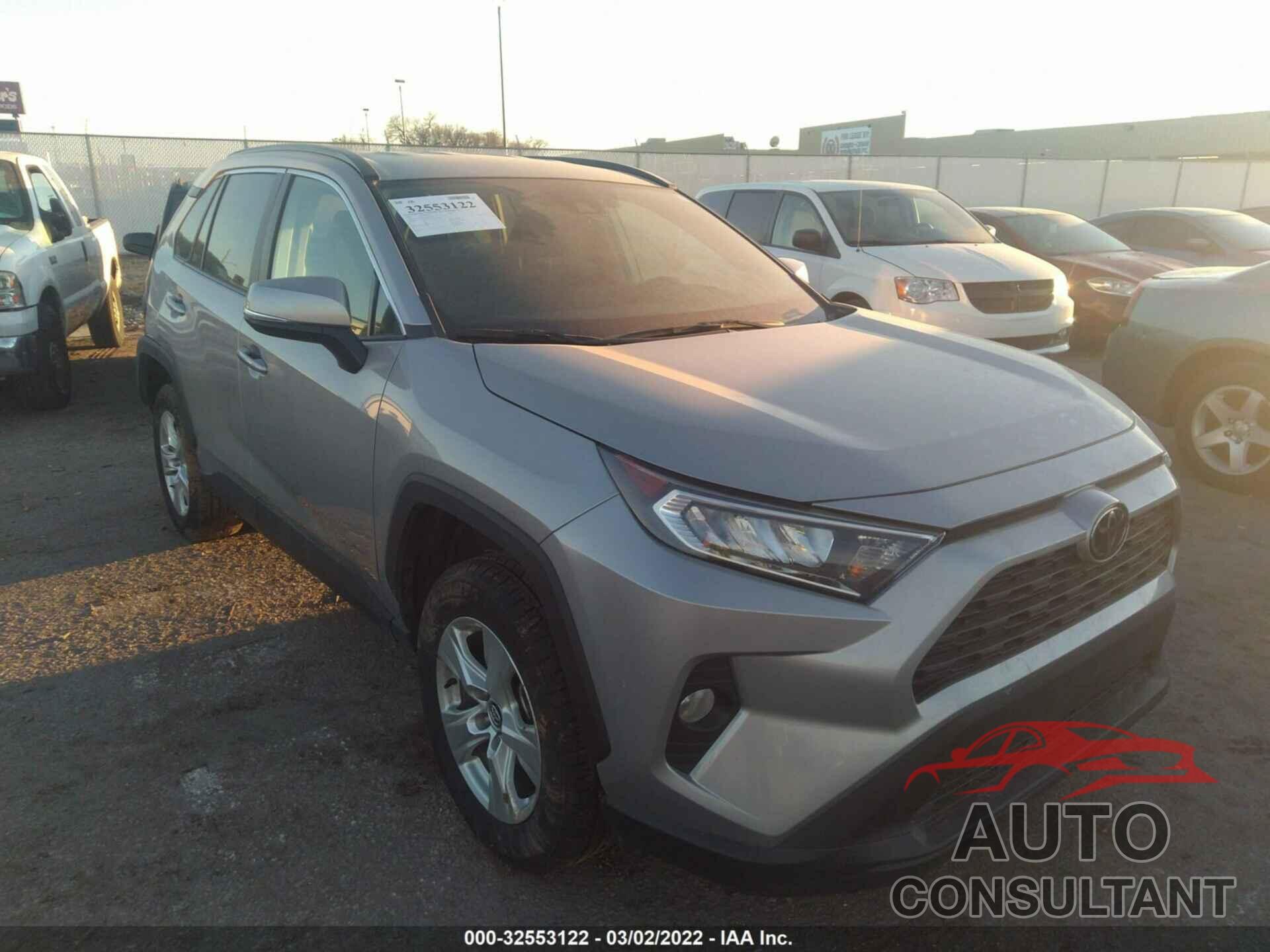TOYOTA RAV4 2021 - 2T3W1RFV5MW116195