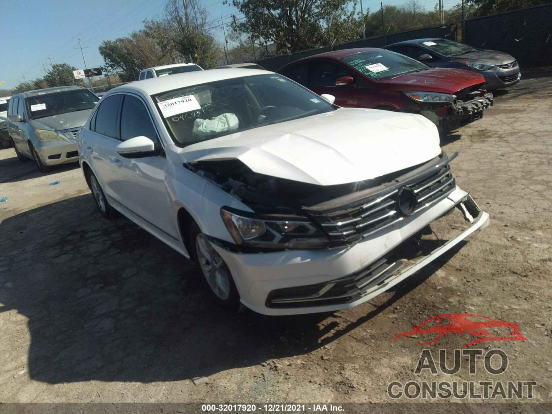 VOLKSWAGEN PASSAT 2017 - 1VWAT7A30HC046481