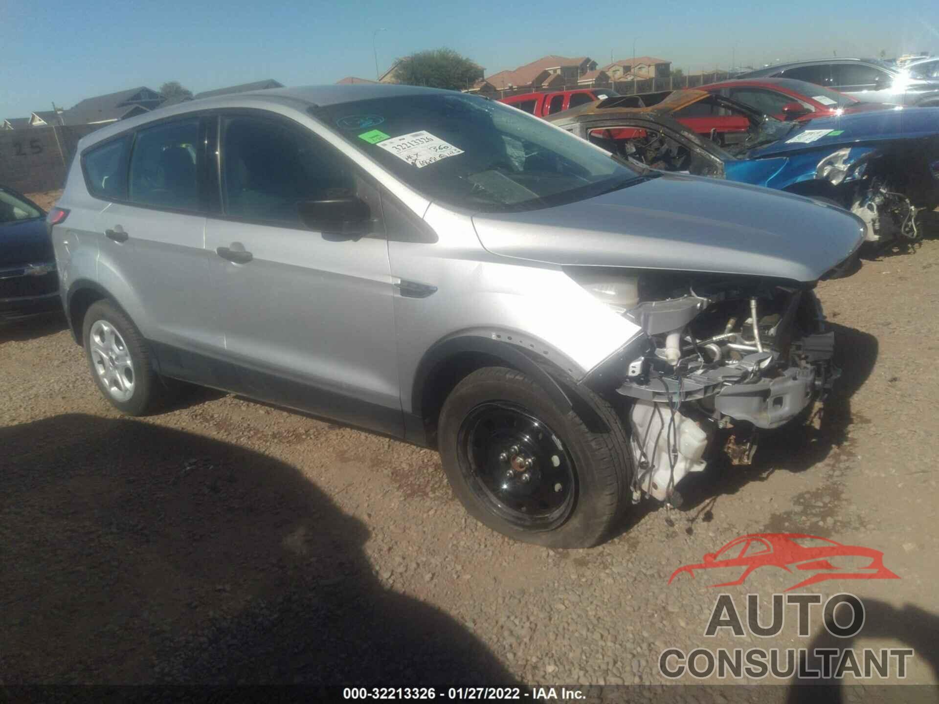 FORD ESCAPE 2018 - 1FMCU0F71JUC09596