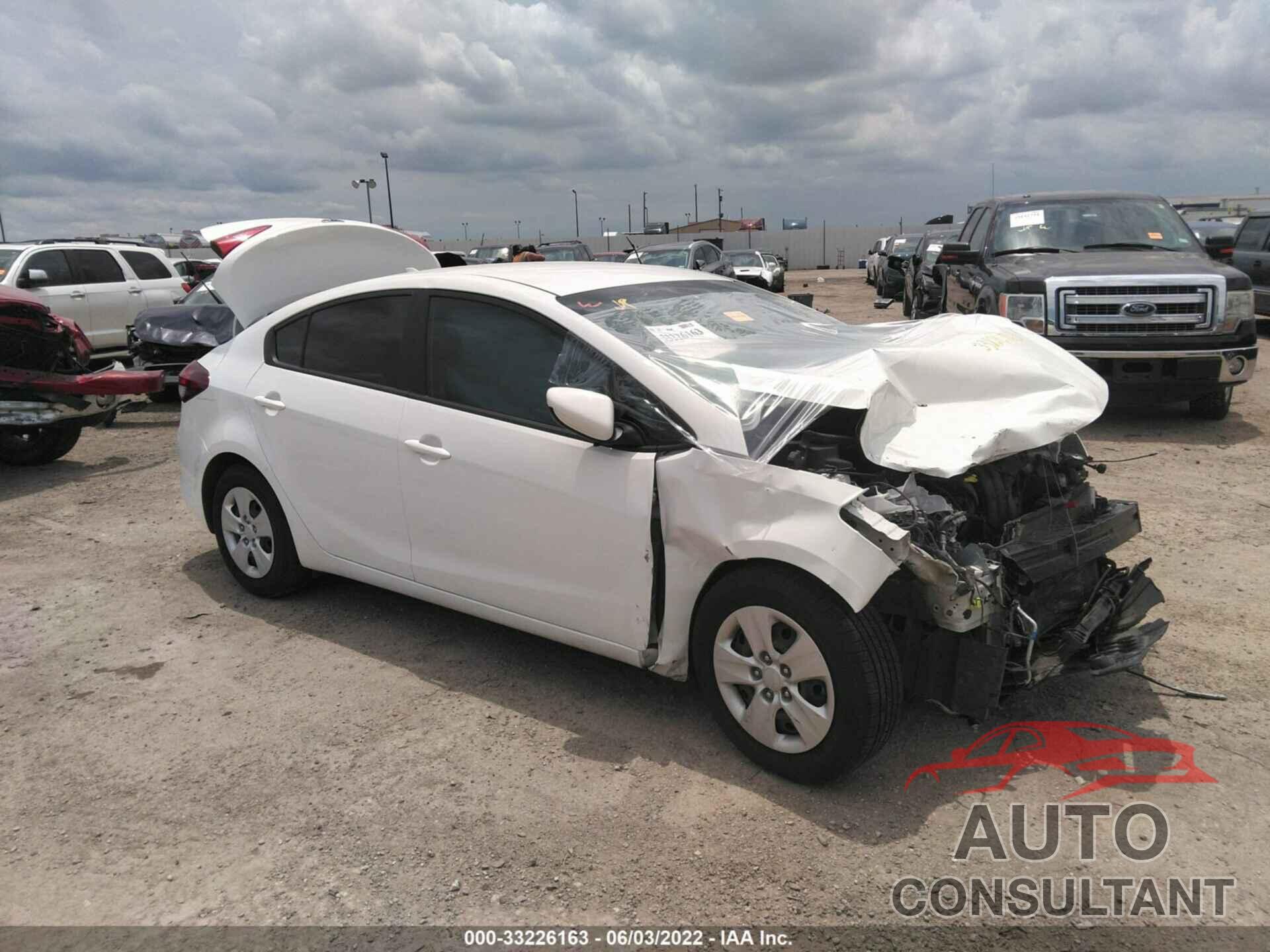 KIA FORTE 2018 - 3KPFK4A77JE211678