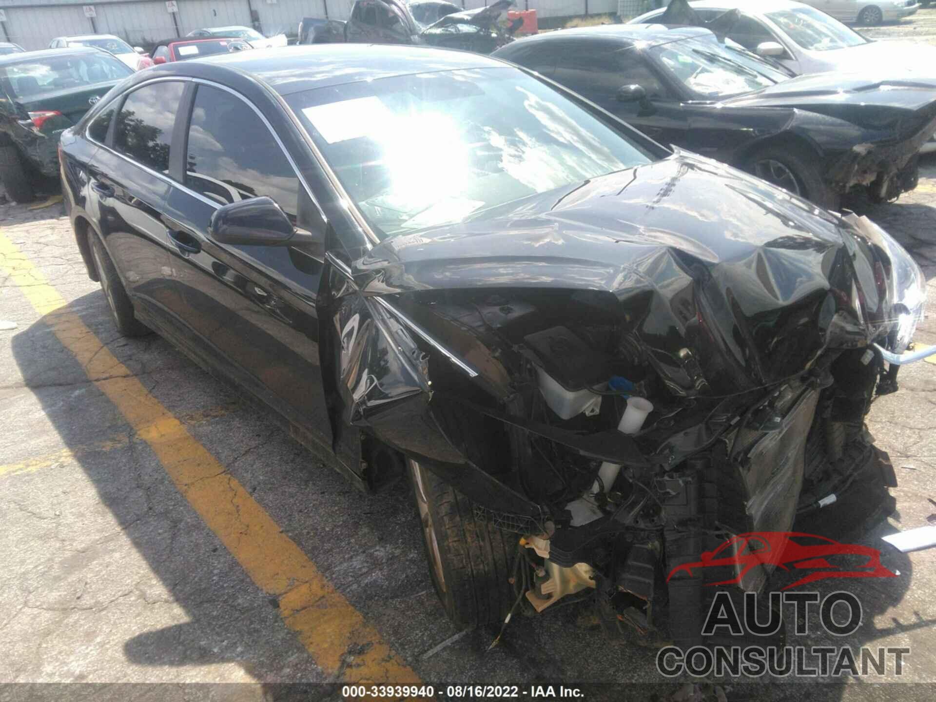 HYUNDAI SONATA 2019 - 5NPE24AF1KH734985