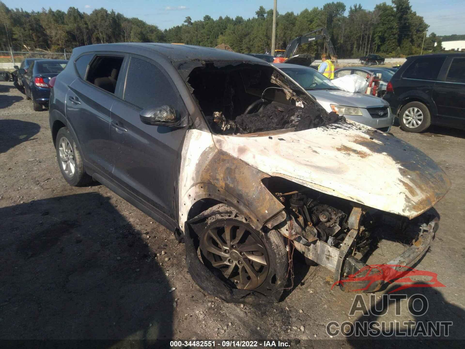 HYUNDAI TUCSON 2018 - KM8J2CA48JU633157