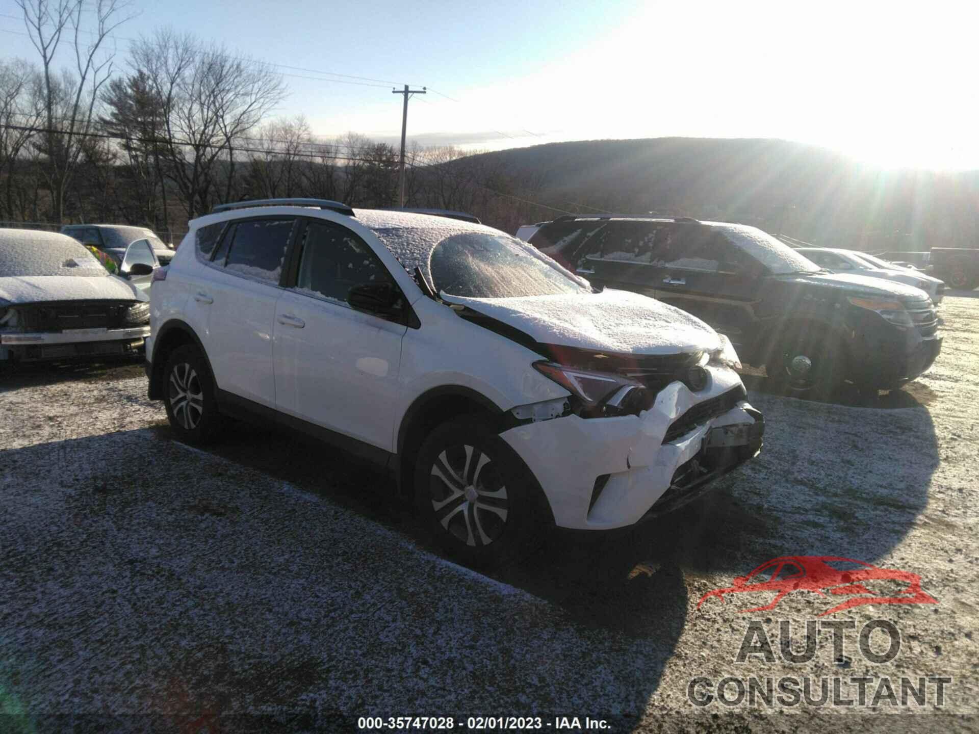 TOYOTA RAV4 2018 - JTMBFREV2JJ718810