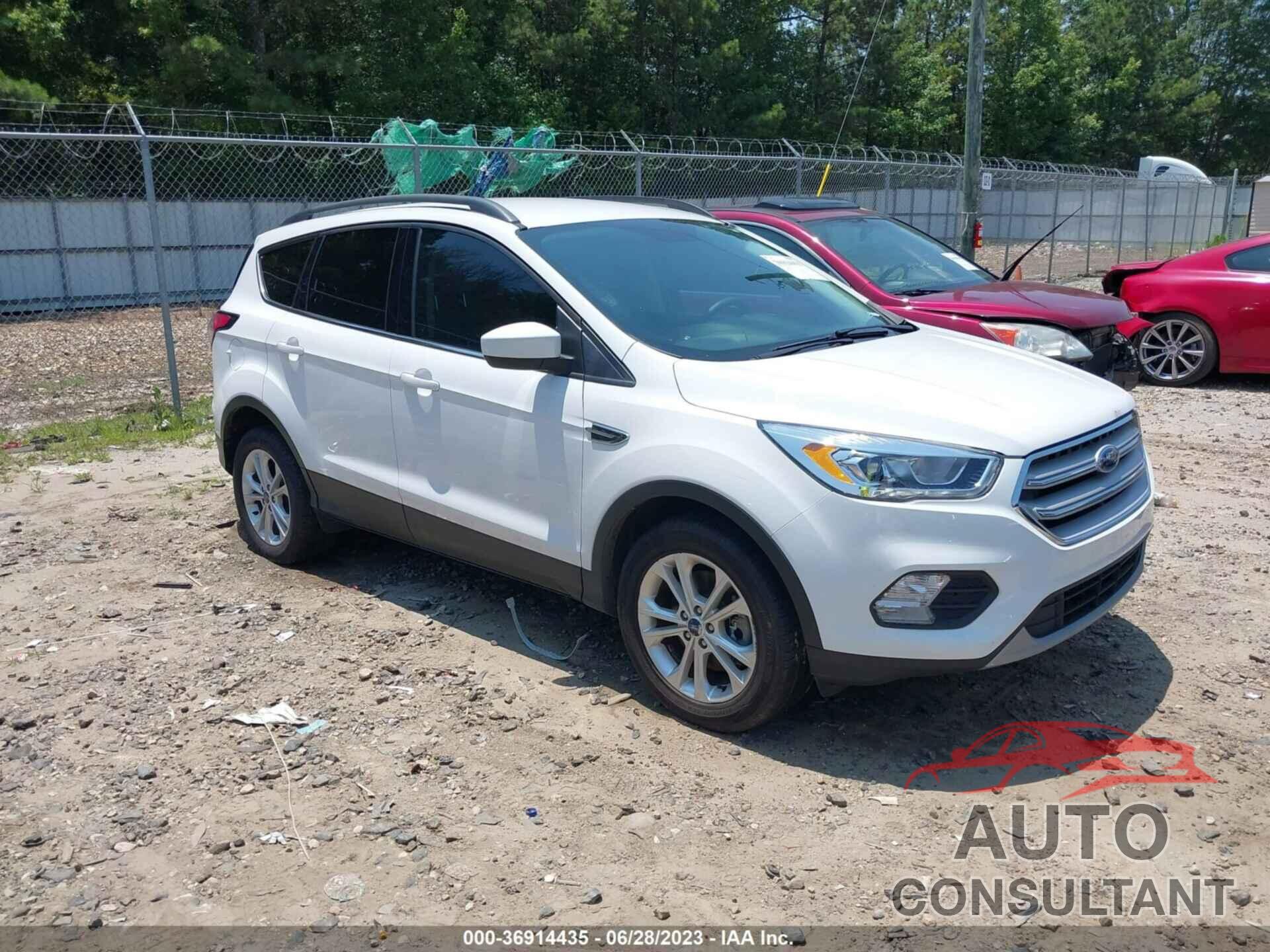 FORD ESCAPE 2017 - 1FMCU0G94HUB90648