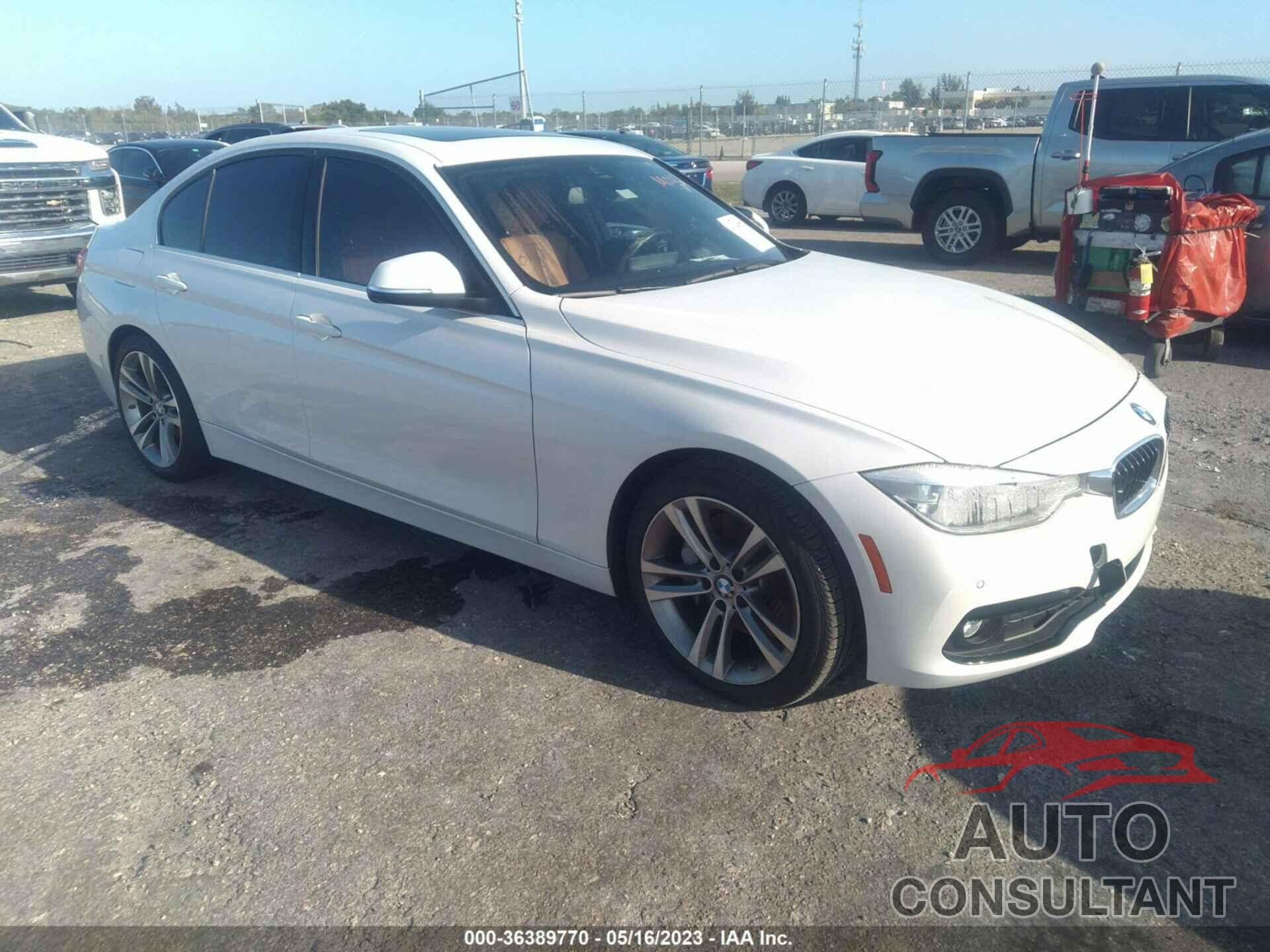 BMW 3 SERIES 2018 - WBA8B3G51JNV01397