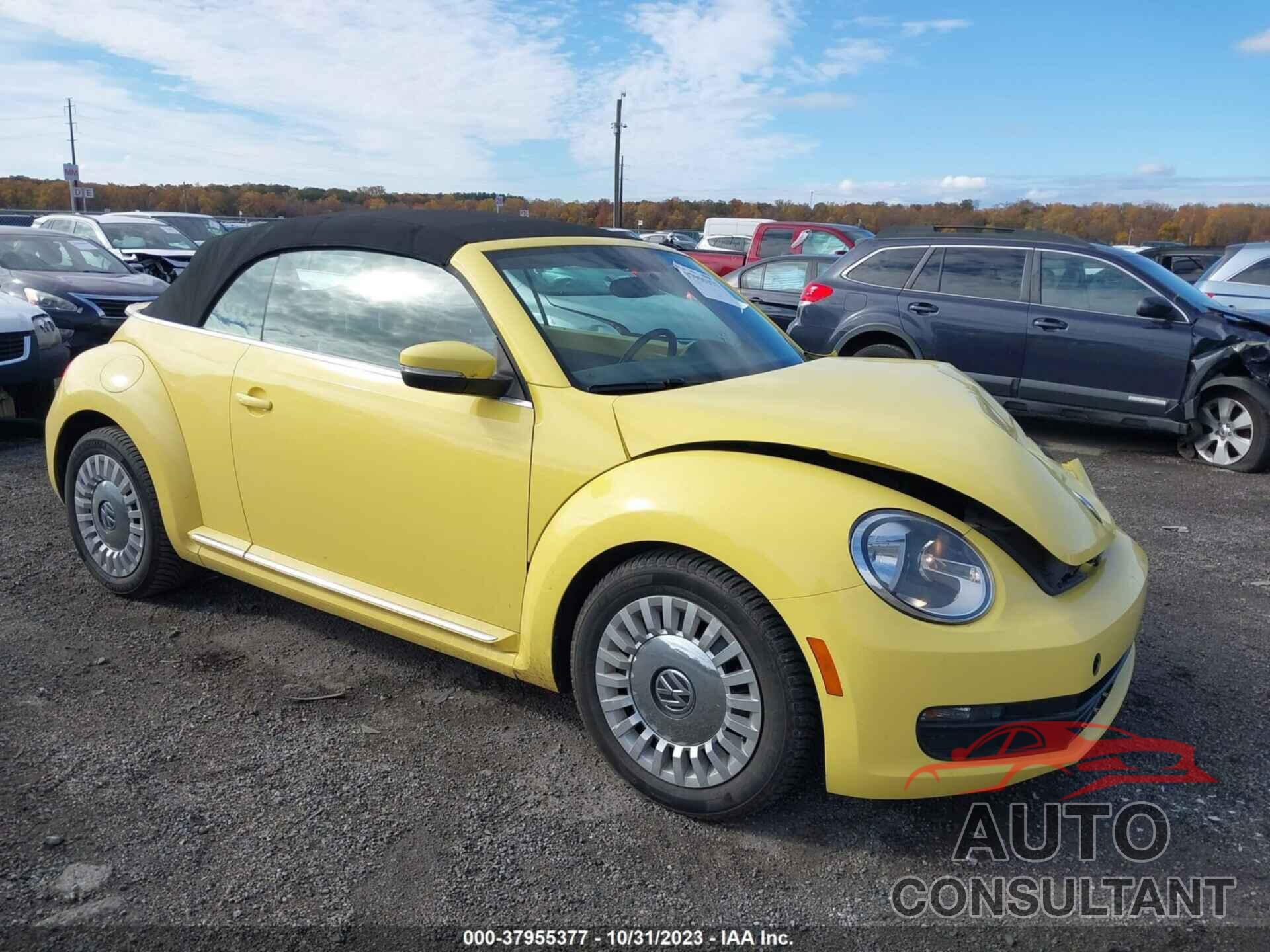 VOLKSWAGEN BEETLE 2015 - 3VW517AT5FM812031