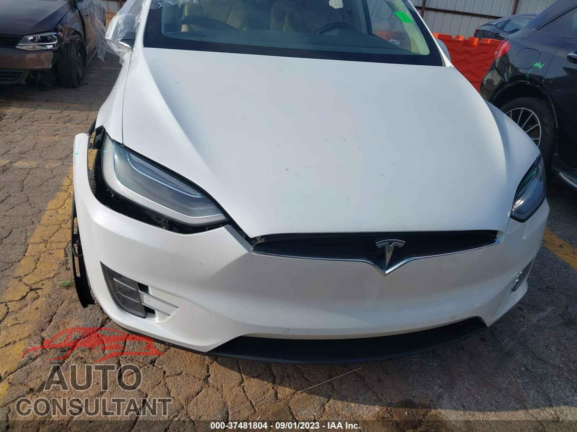 TESLA MODEL X 2017 - 5YJXCBE24HF049694