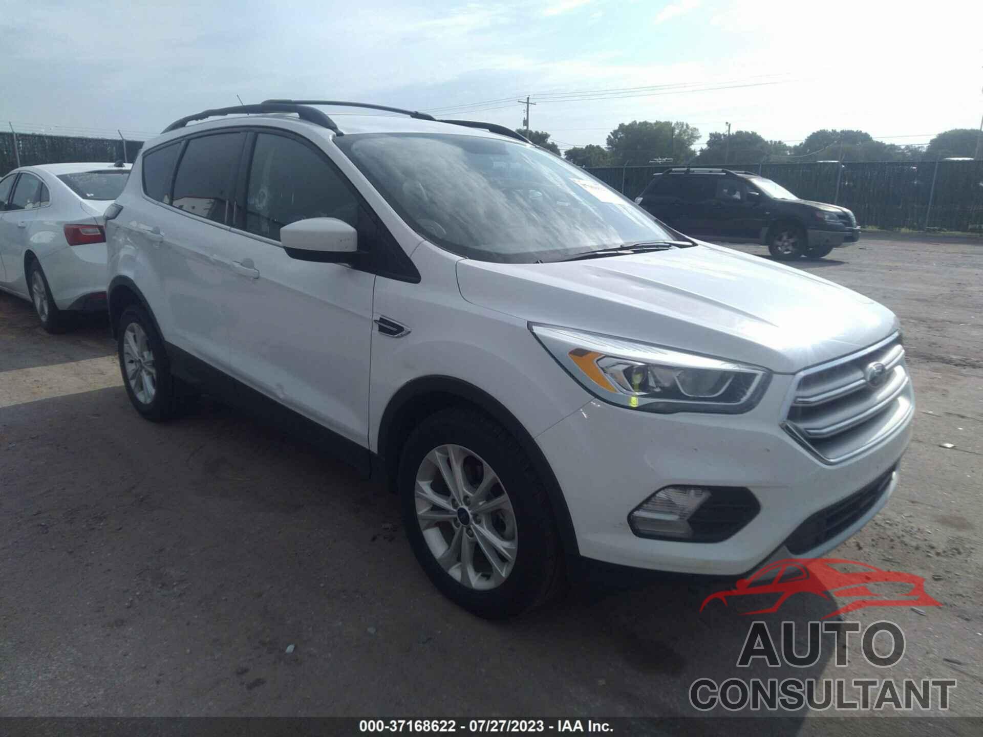 FORD ESCAPE 2017 - 1FMCU0GD1HUB40438