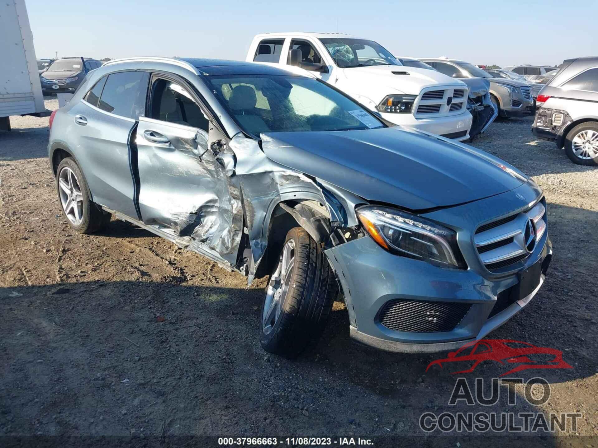 MERCEDES-BENZ GLA 250 2015 - WDCTG4GB7FJ065187