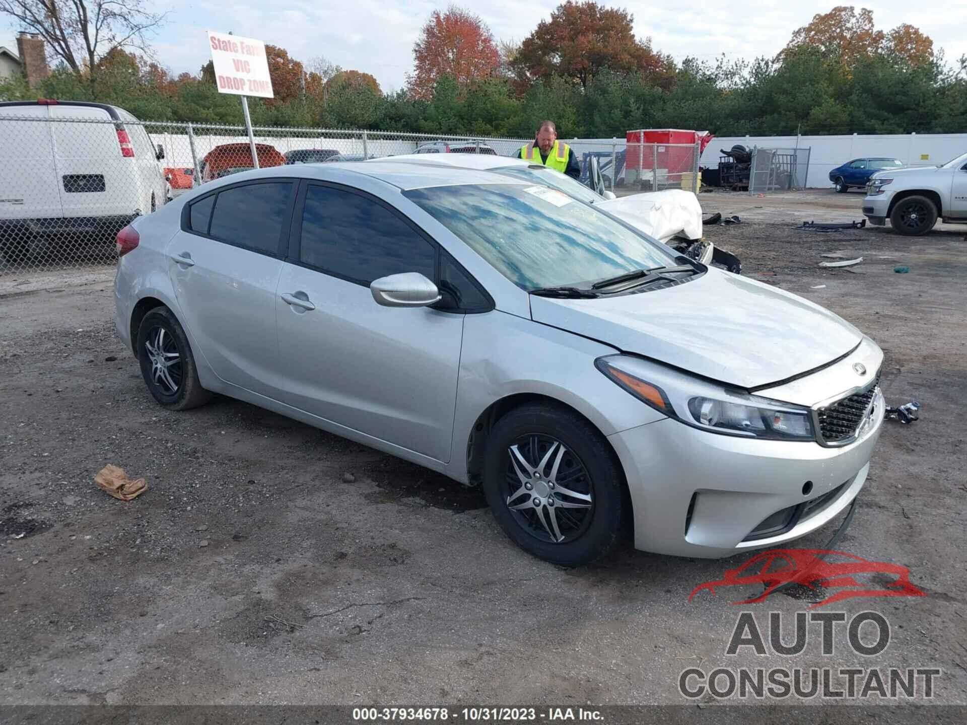 KIA FORTE 2017 - 3KPFK4A76HE059306