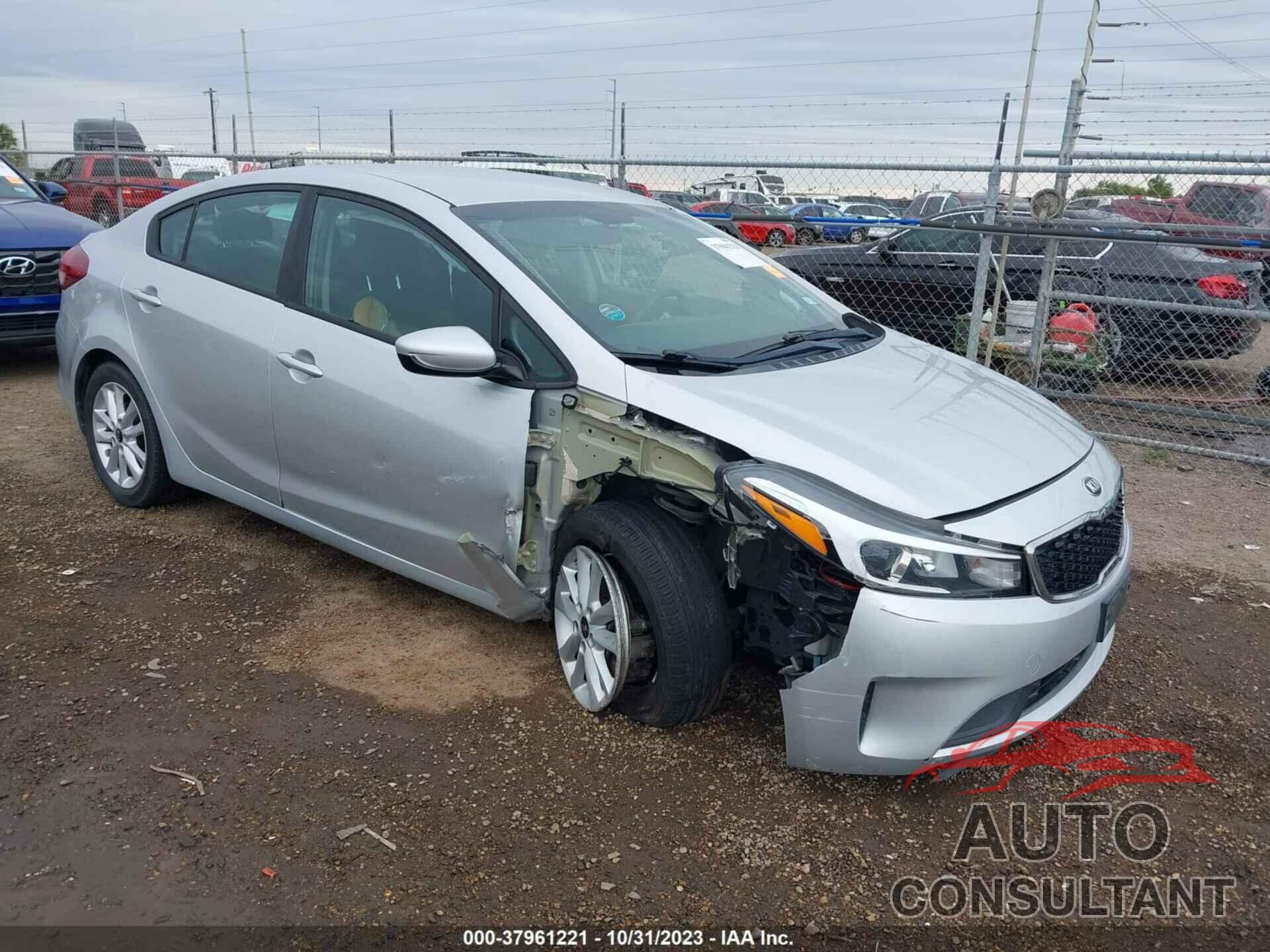 KIA FORTE 2017 - 3KPFL4A74HE148854