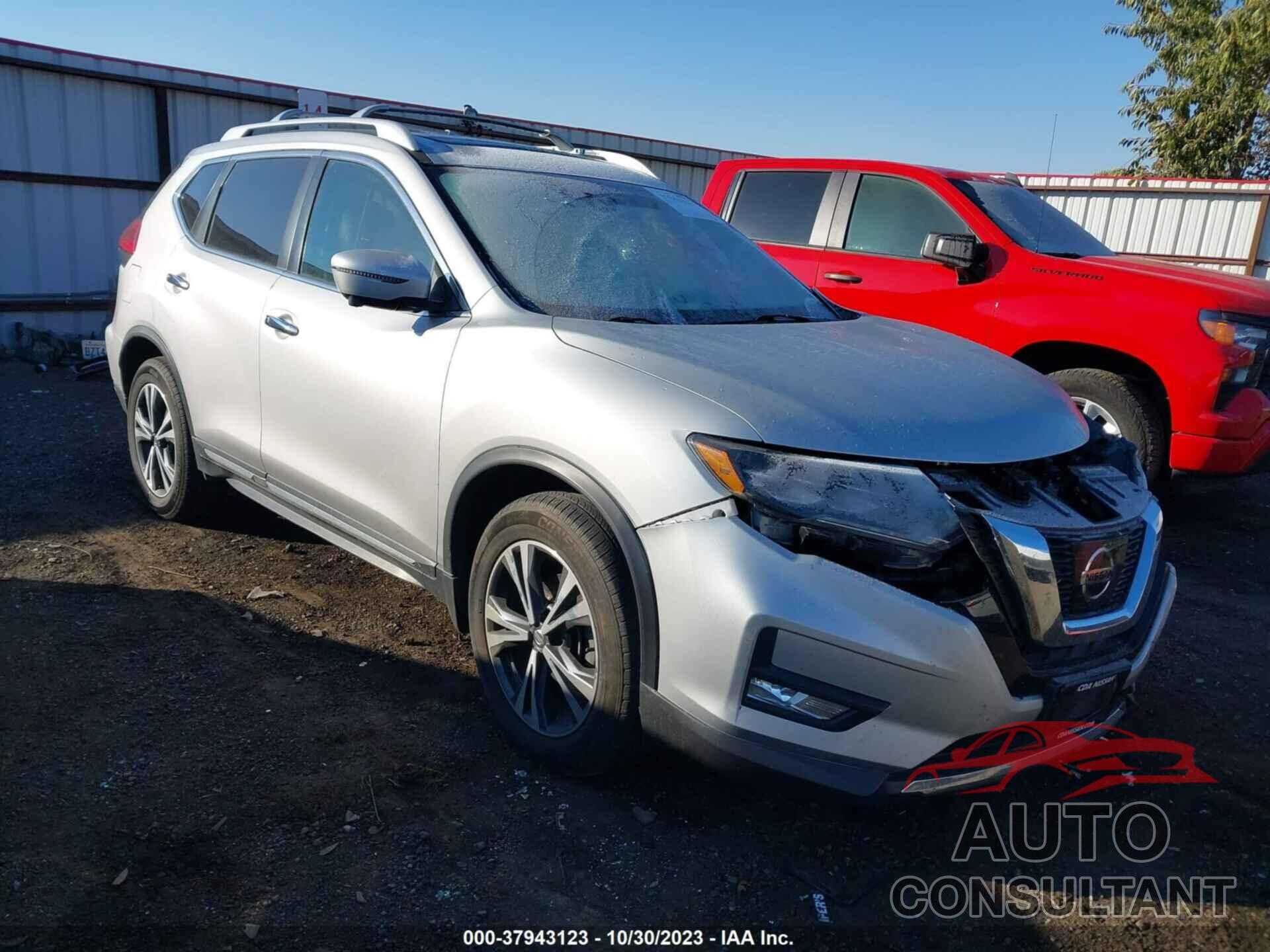 NISSAN ROGUE 2017 - 5N1AT2MV8HC760809