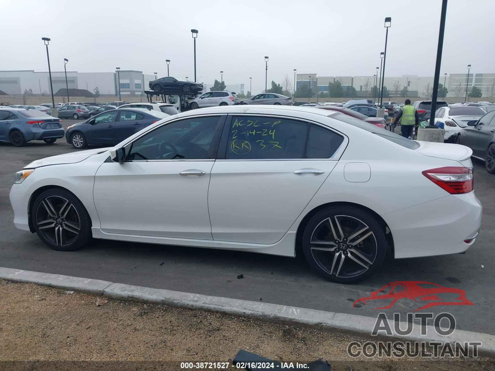 HONDA ACCORD 2016 - 1HGCR2F55GA104846