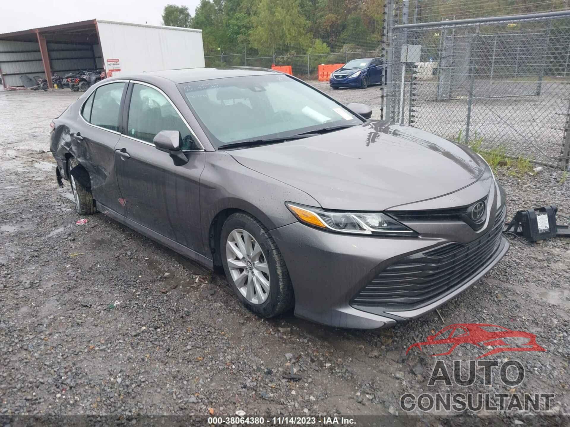 TOYOTA CAMRY 2019 - 4T1B11HK1KU702871