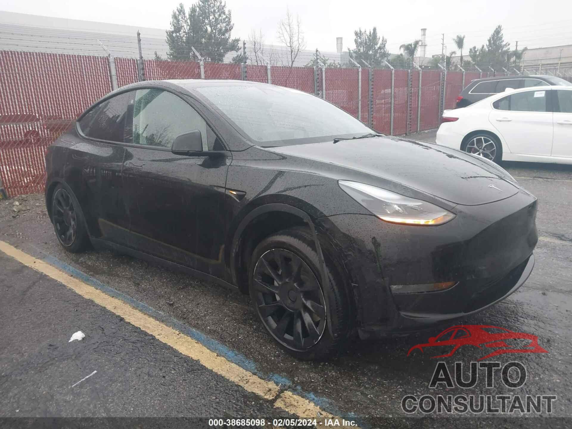 TESLA MODEL Y 2023 - 7SAYGAEE6PF638499