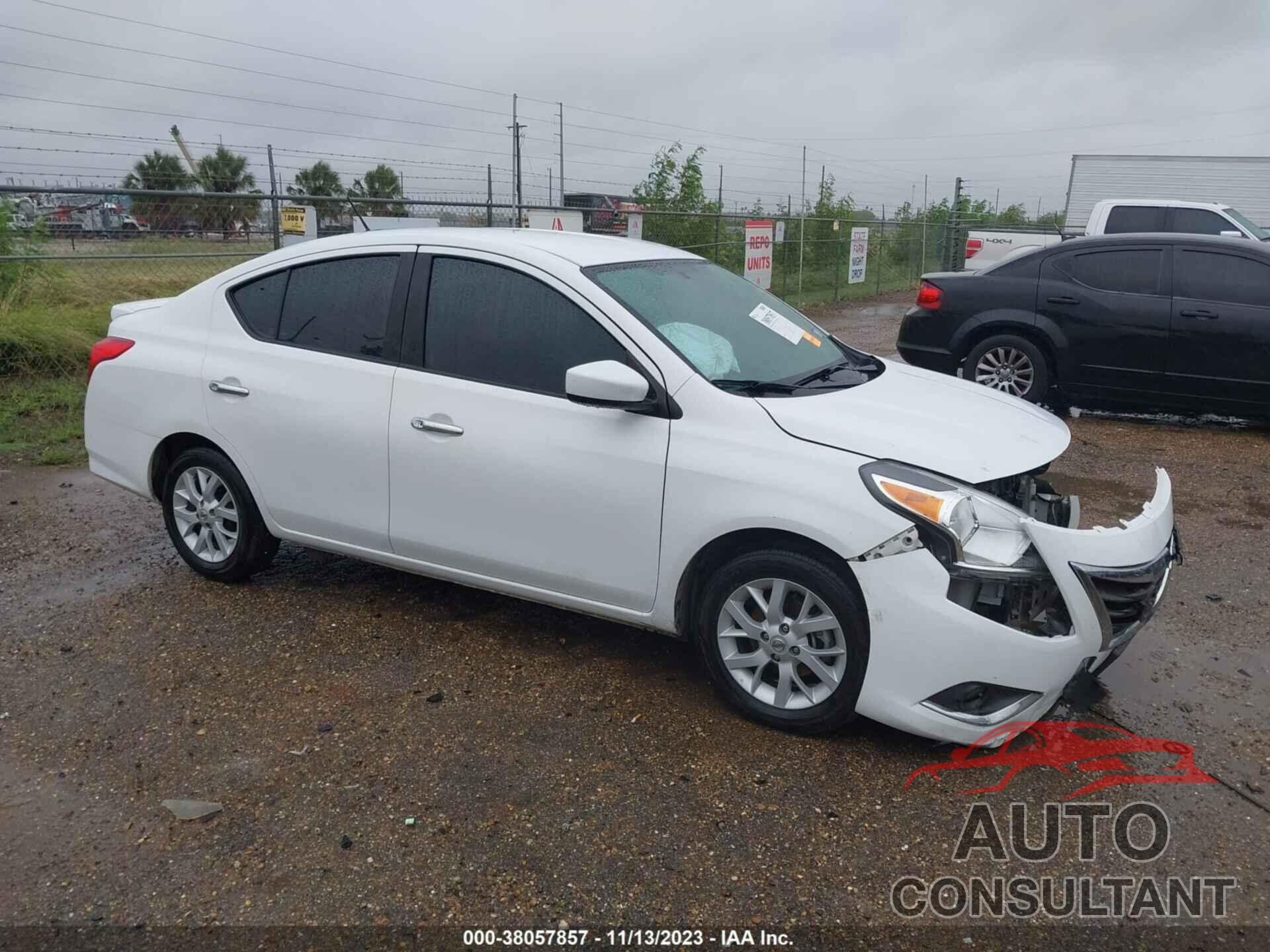 NISSAN VERSA 2019 - 3N1CN7AP4KL813353