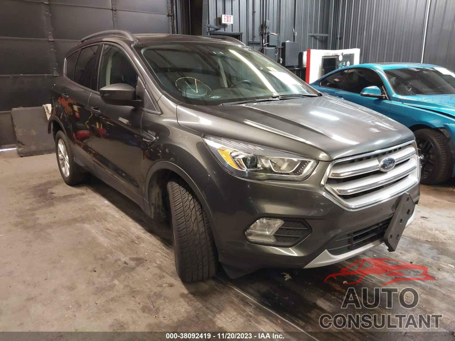 FORD ESCAPE 2018 - 1FMCU9HD6JUD12293