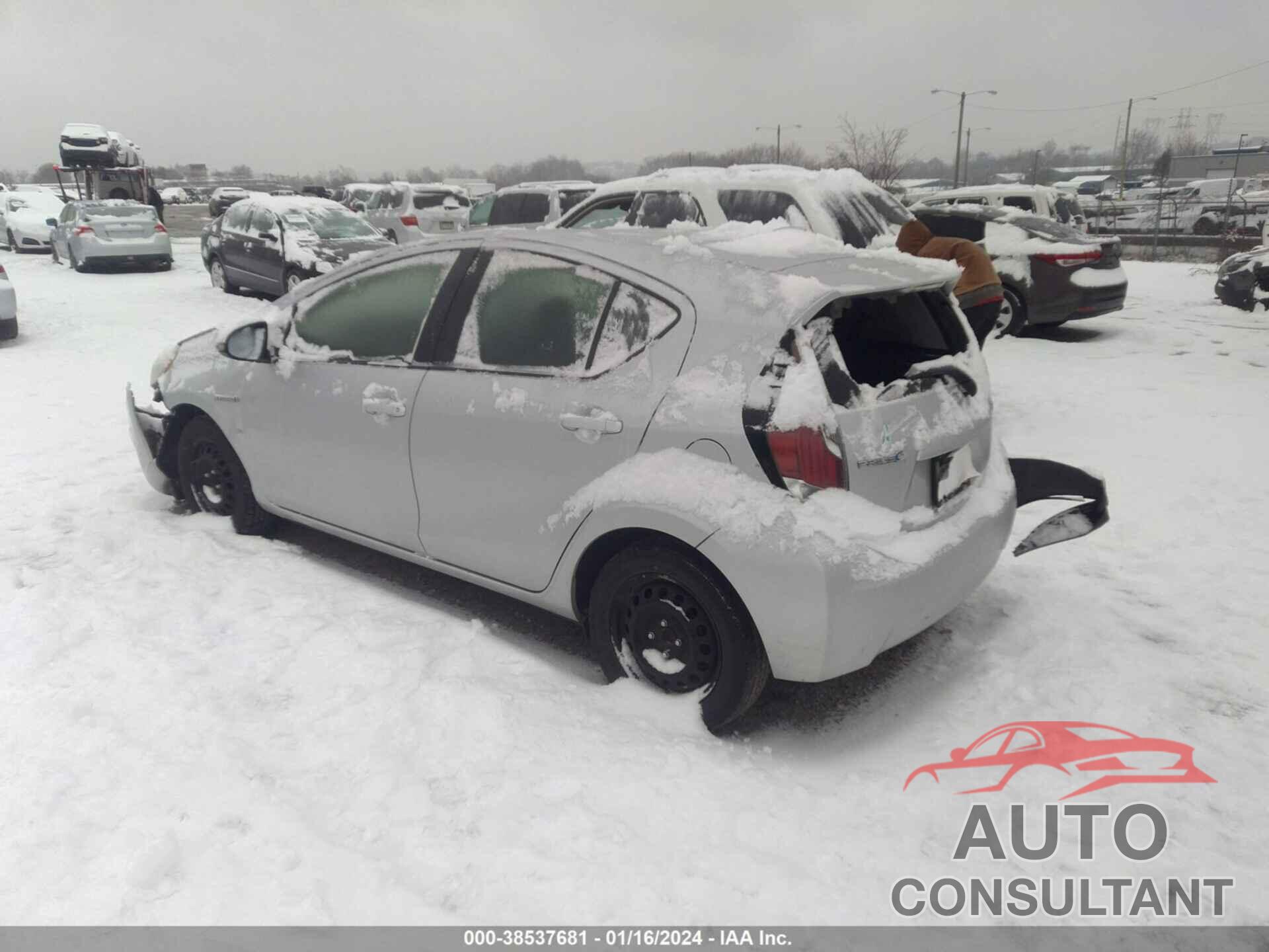 TOYOTA PRIUS C 2016 - JTDKDTB37G1132635