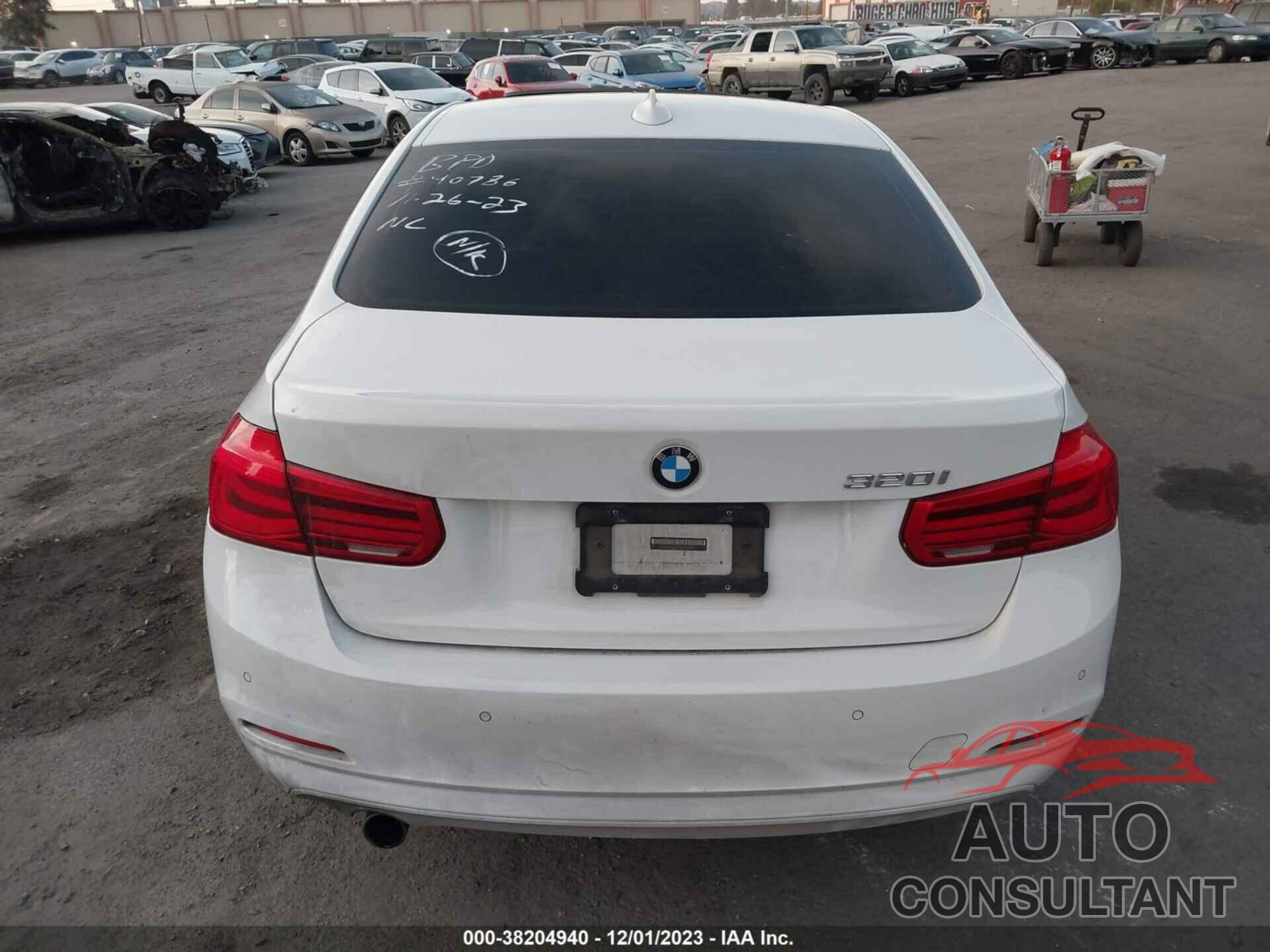 BMW 320 2017 - WBA8E1G32HNU16864