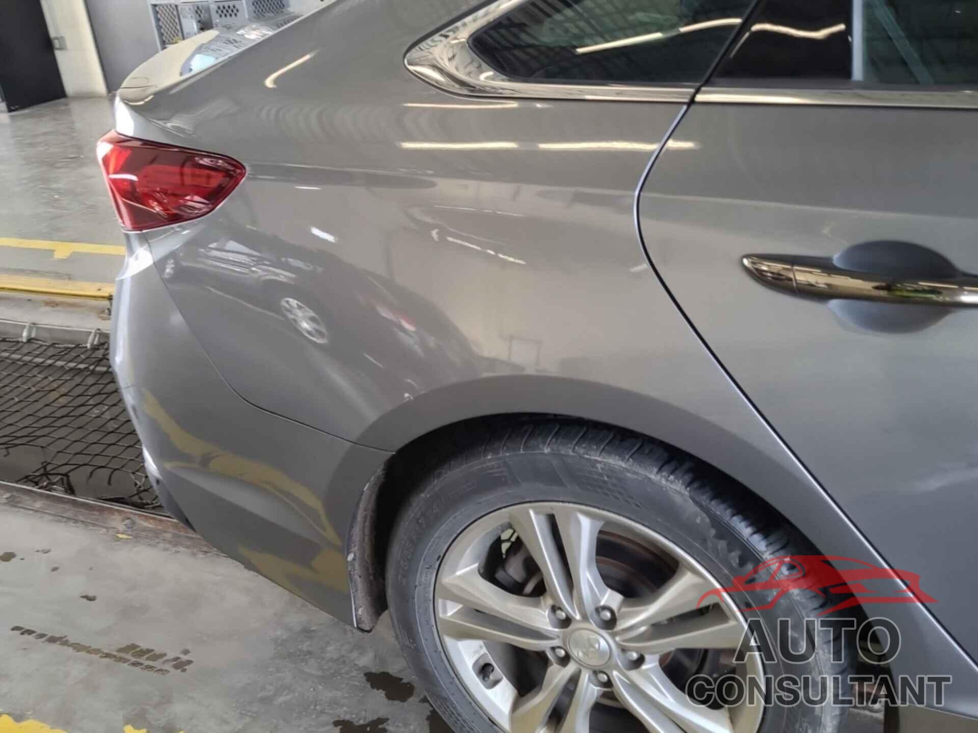 HYUNDAI SONATA 2019 - 5NPE34AF1KH762783