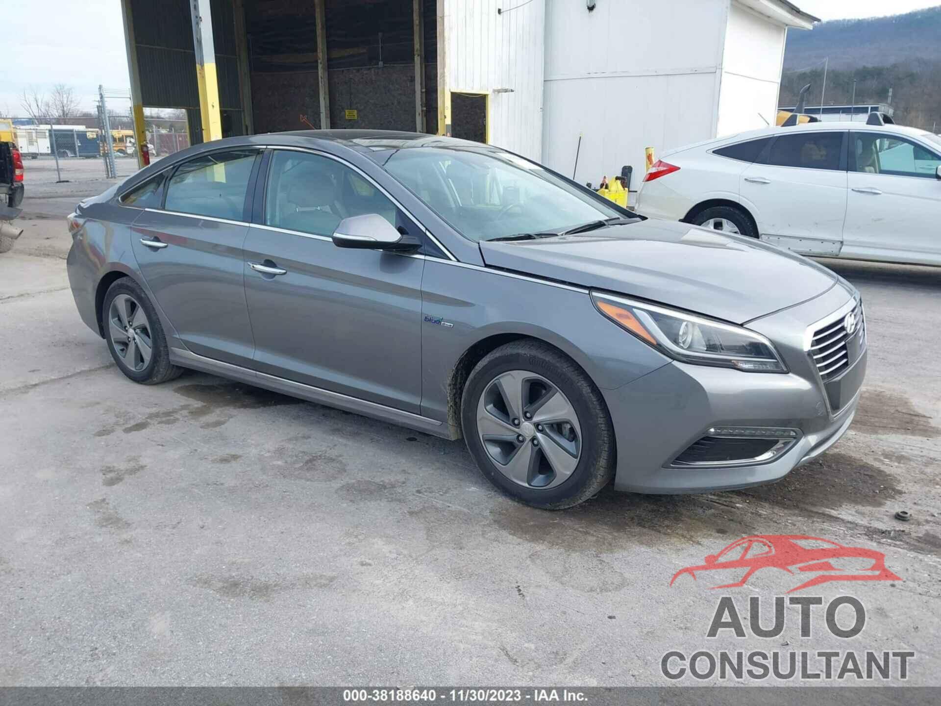 HYUNDAI SONATA 2017 - KMHE34L15HA057224