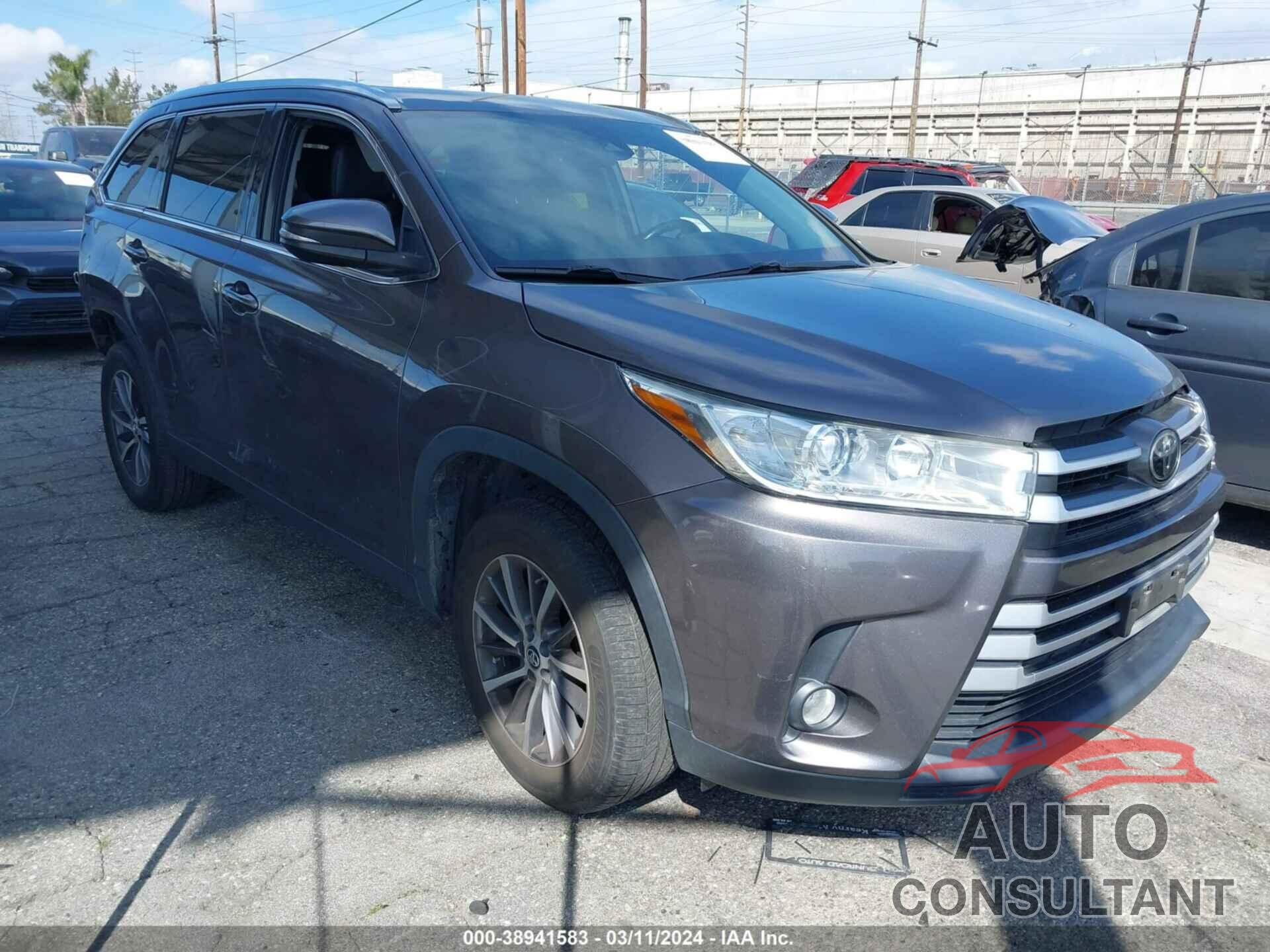 TOYOTA HIGHLANDER 2019 - 5TDKZRFH8KS305732