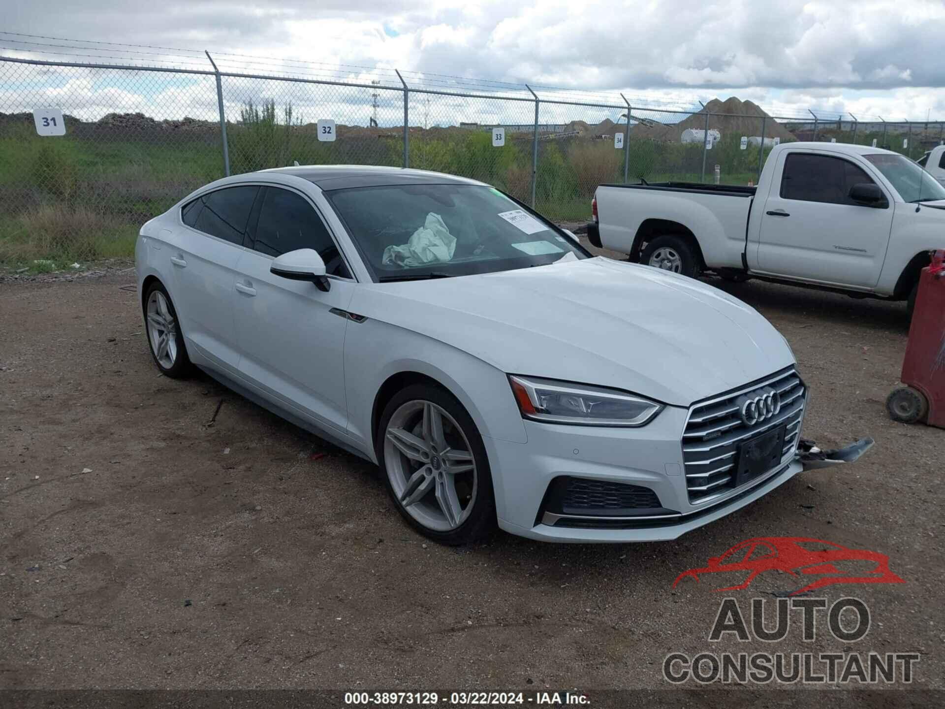 AUDI A5 2018 - WAUENCF52JA102596