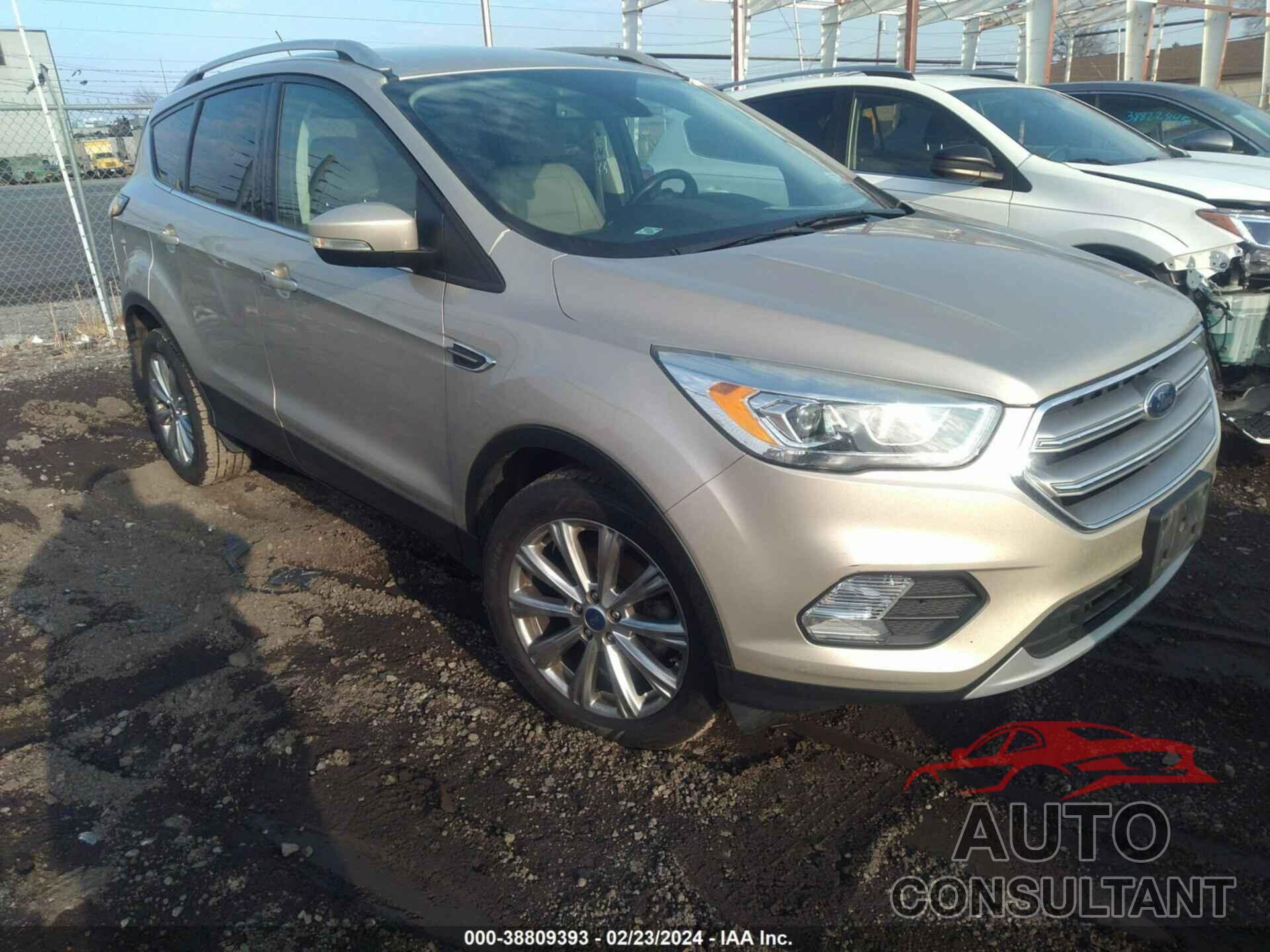 FORD ESCAPE 2017 - 1FMCU0JD1HUD36906