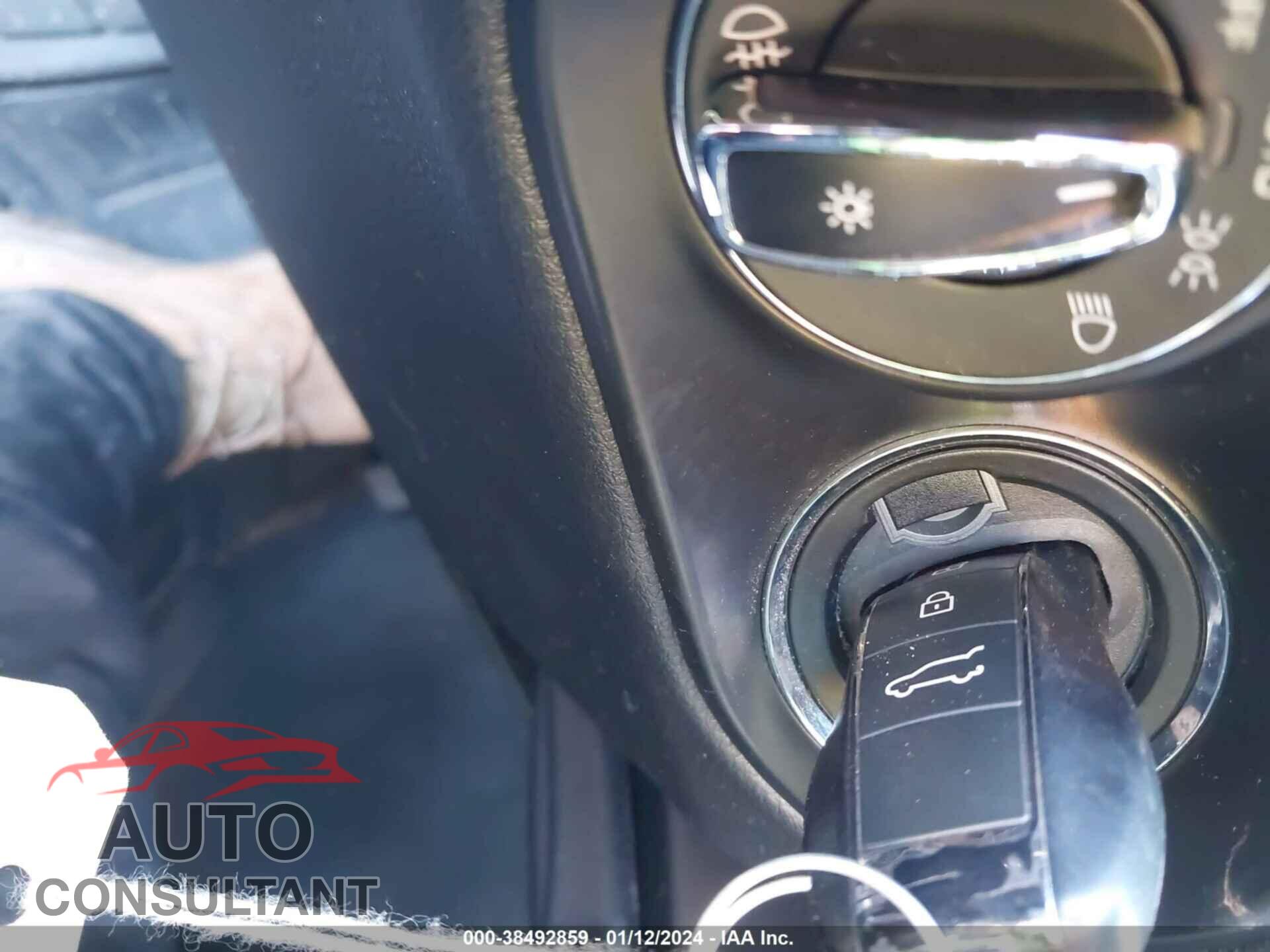 PORSCHE MACAN 2018 - WP1AA2A52JLB00610