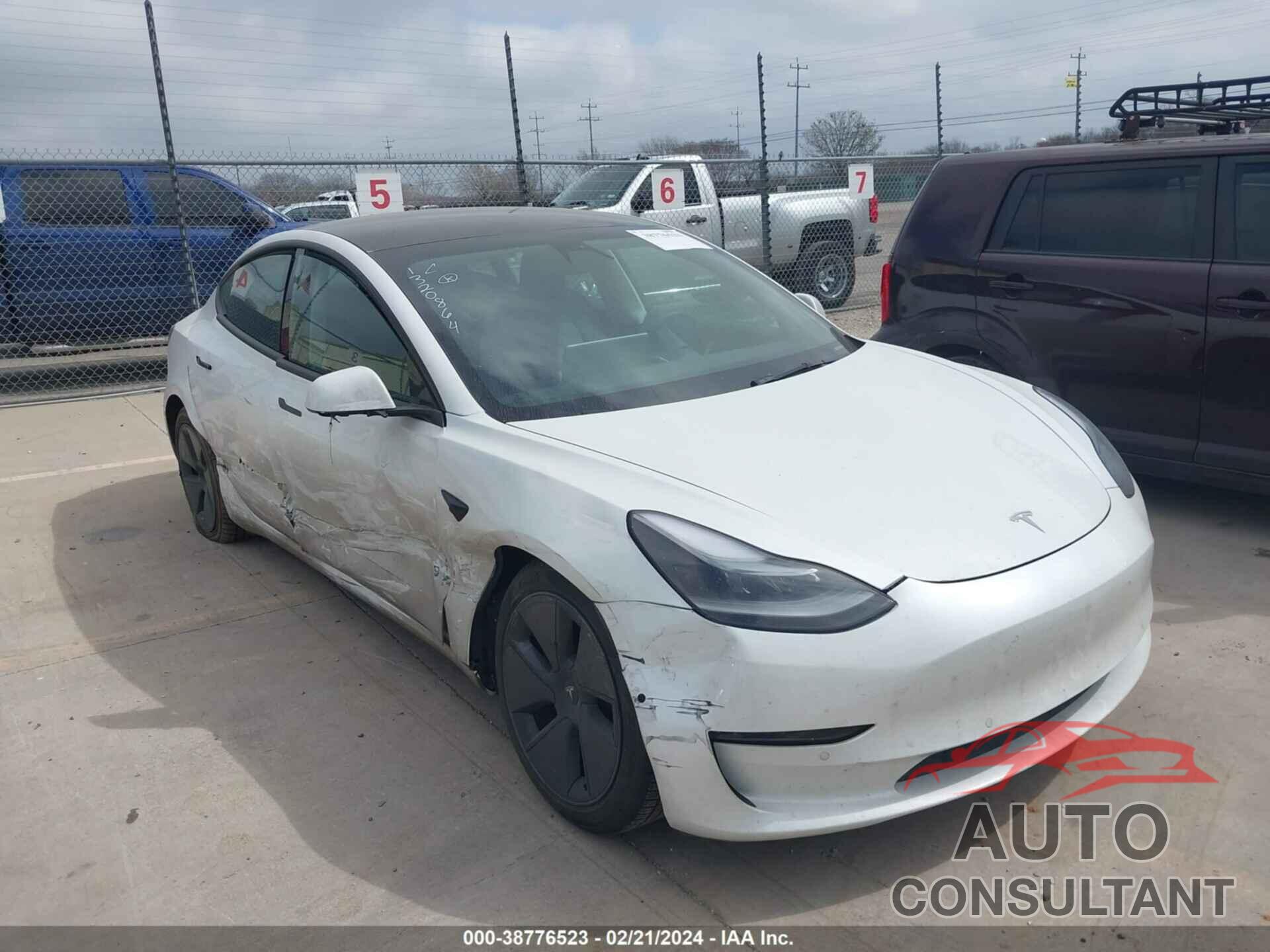TESLA MODEL 3 2021 - 5YJ3E1EA1MF100184