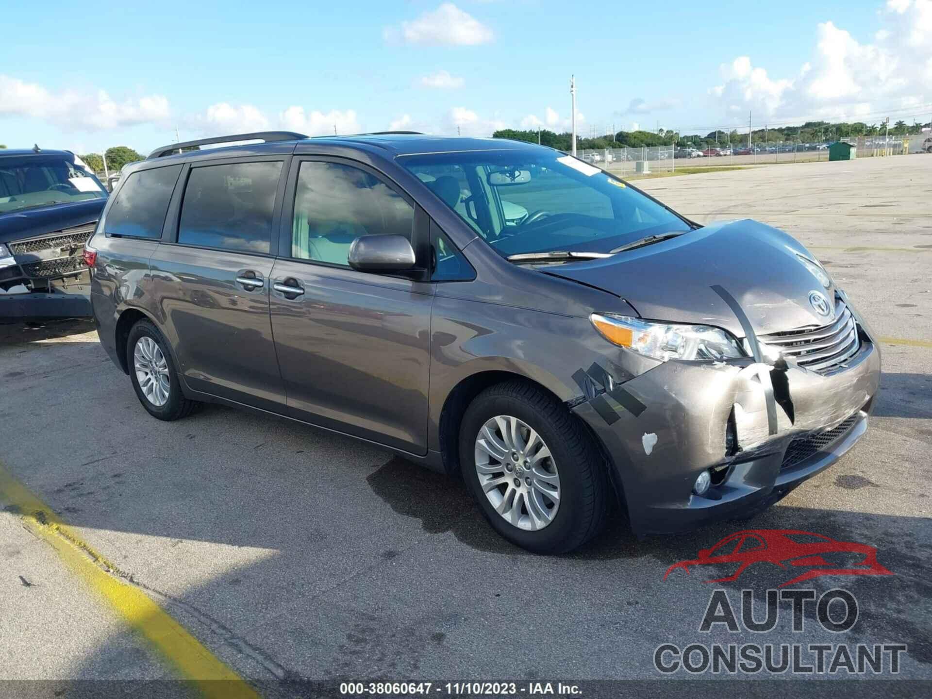 TOYOTA SIENNA 2016 - 5TDYK3DC3GS747991