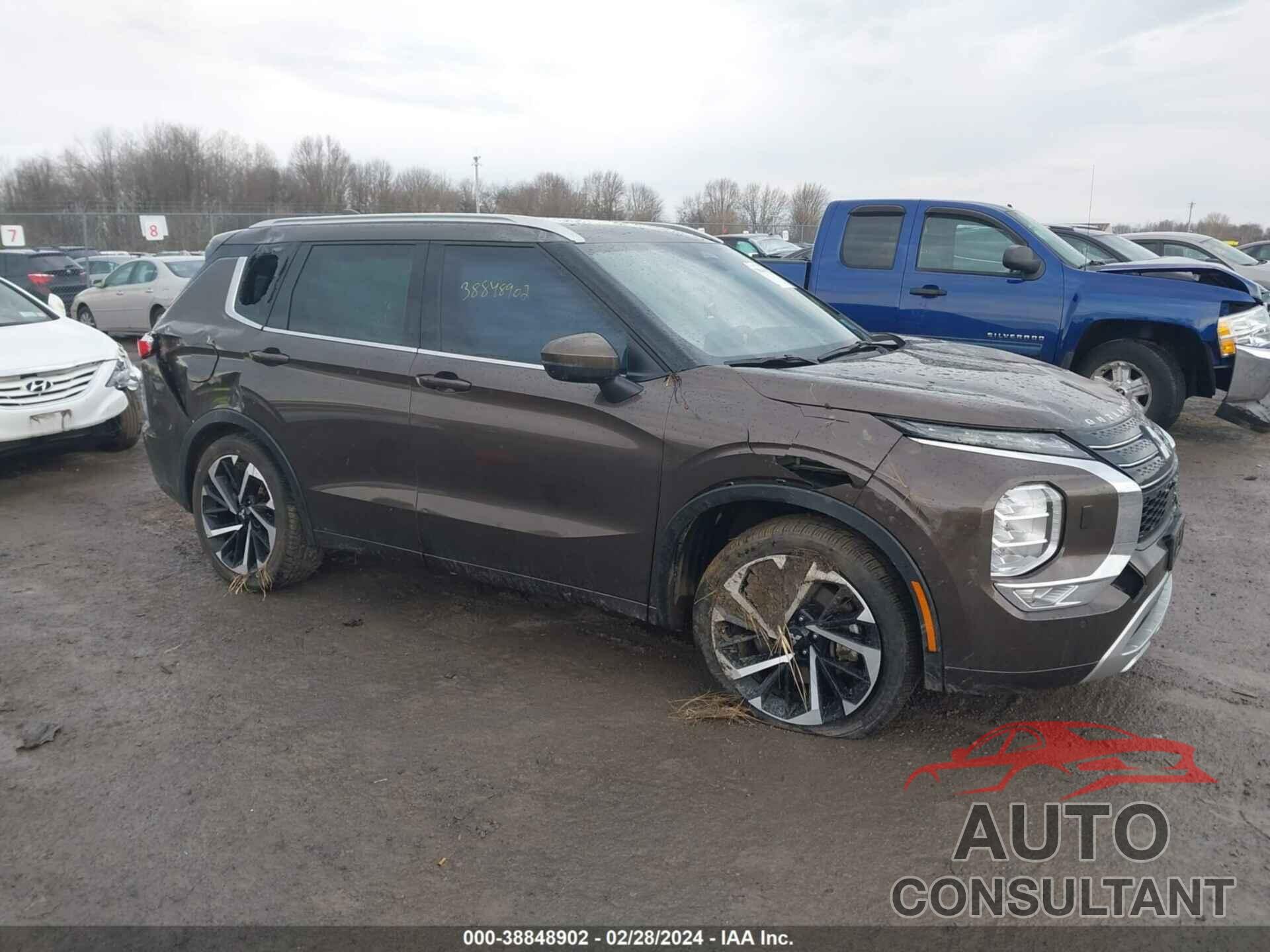 MITSUBISHI OUTLANDER 2022 - JA4J4VA8XNZ088367