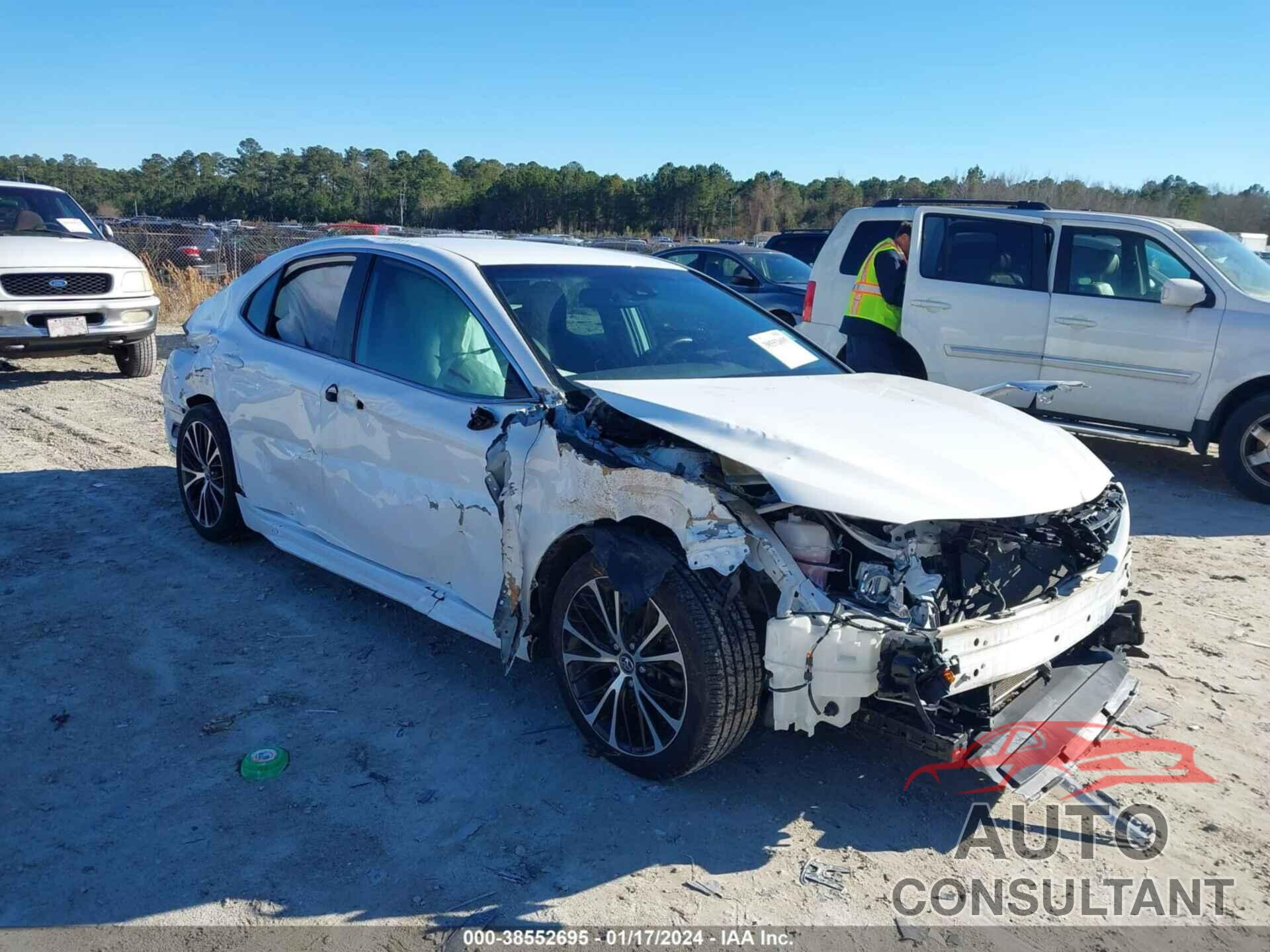 TOYOTA CAMRY 2019 - 4T1B11HK1KU223740
