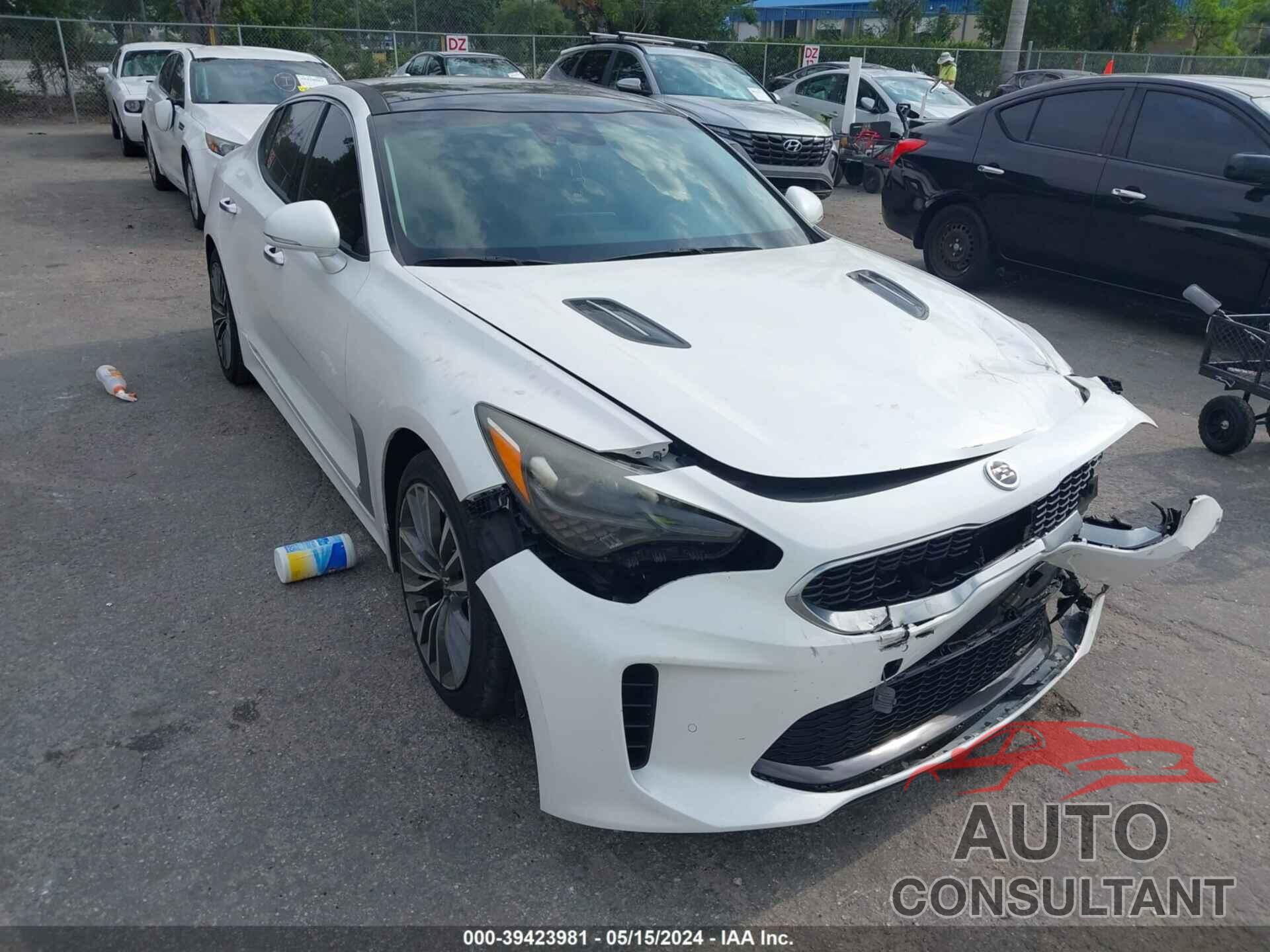 KIA STINGER 2019 - KNAE25LA9K6042410