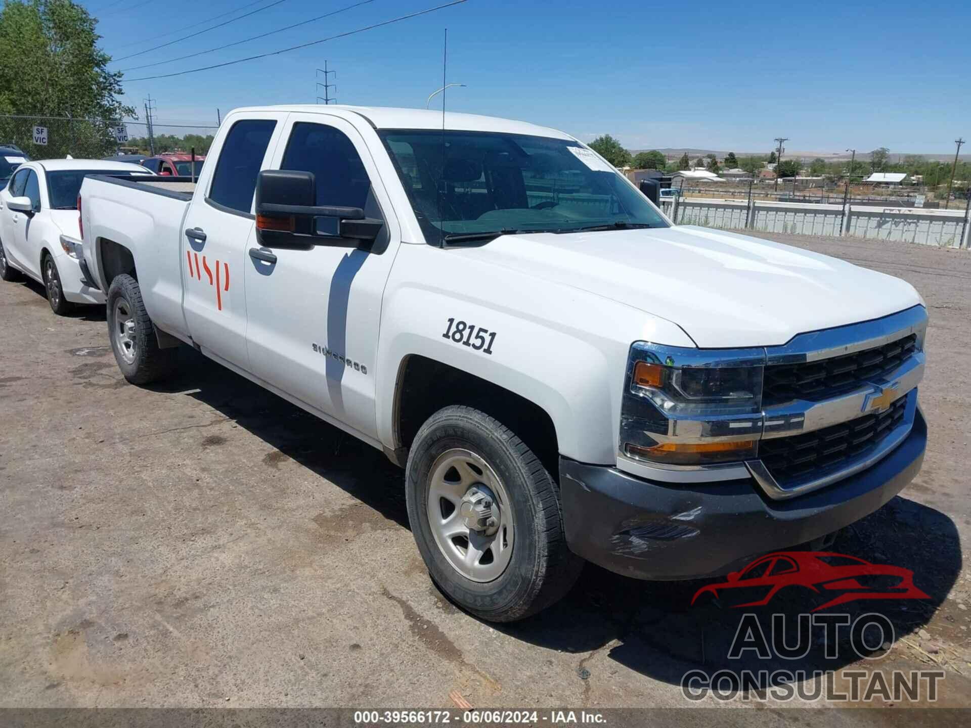 CHEVROLET SILVERADO 1500 2018 - 1GCRCNEH9JZ343266