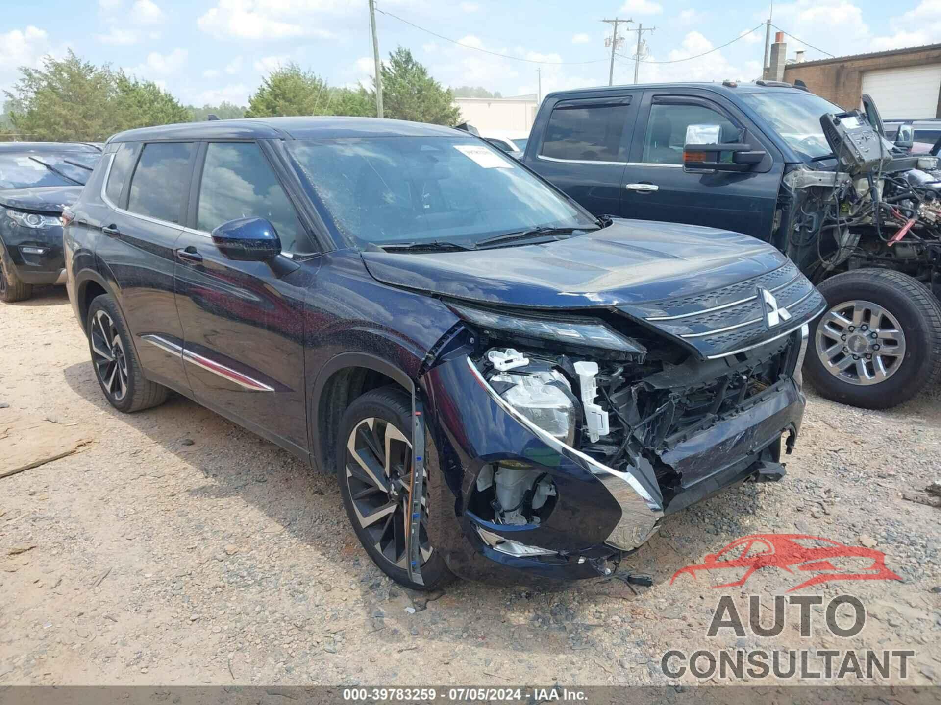 MITSUBISHI OUTLANDER 2023 - JA4J3UA81PZ007014