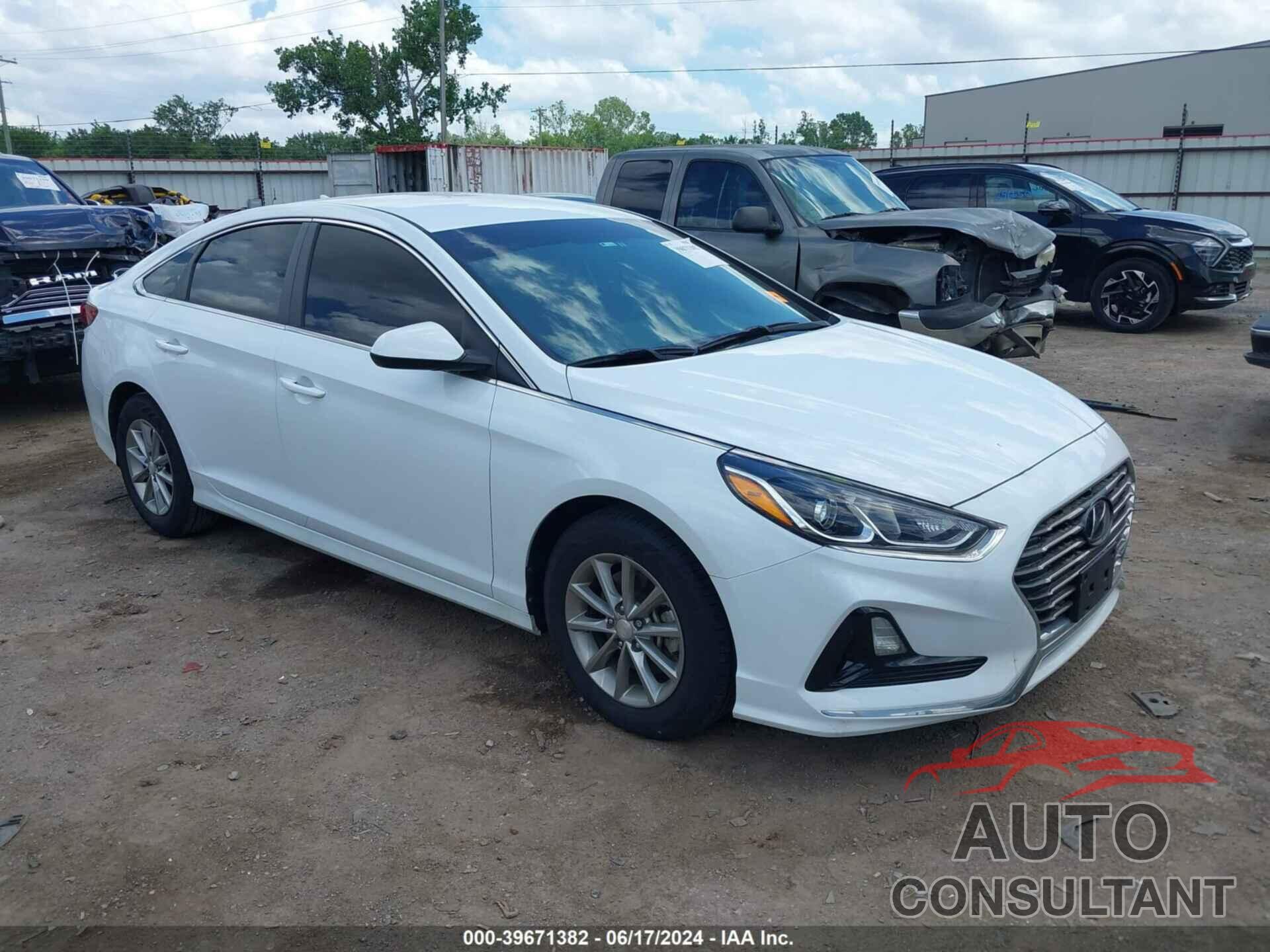 HYUNDAI SONATA 2018 - 5NPE24AF5JH603721