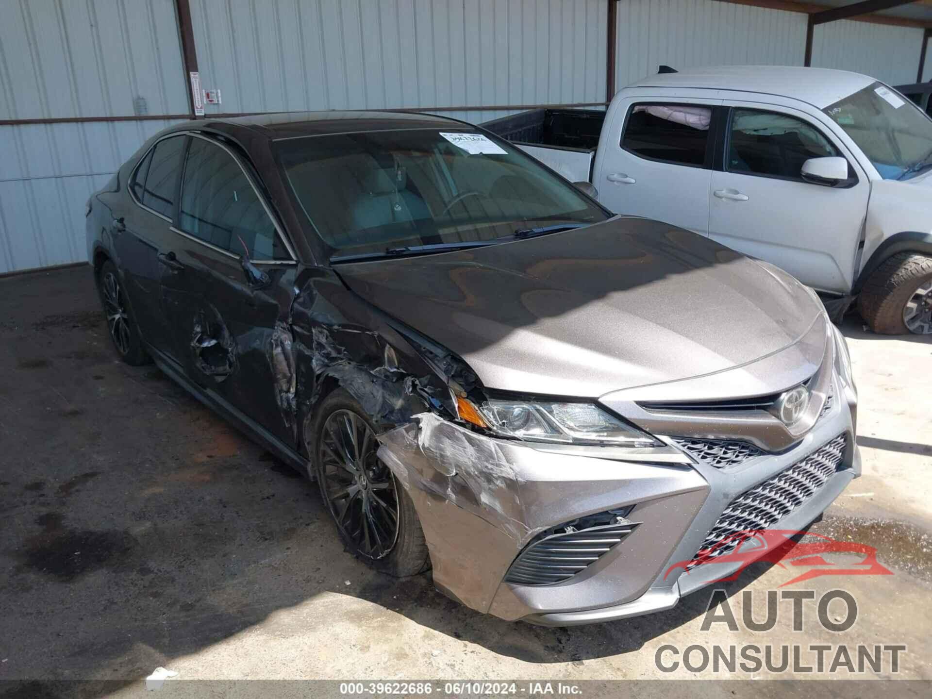 TOYOTA CAMRY 2020 - 4T1G11AK2LU355374