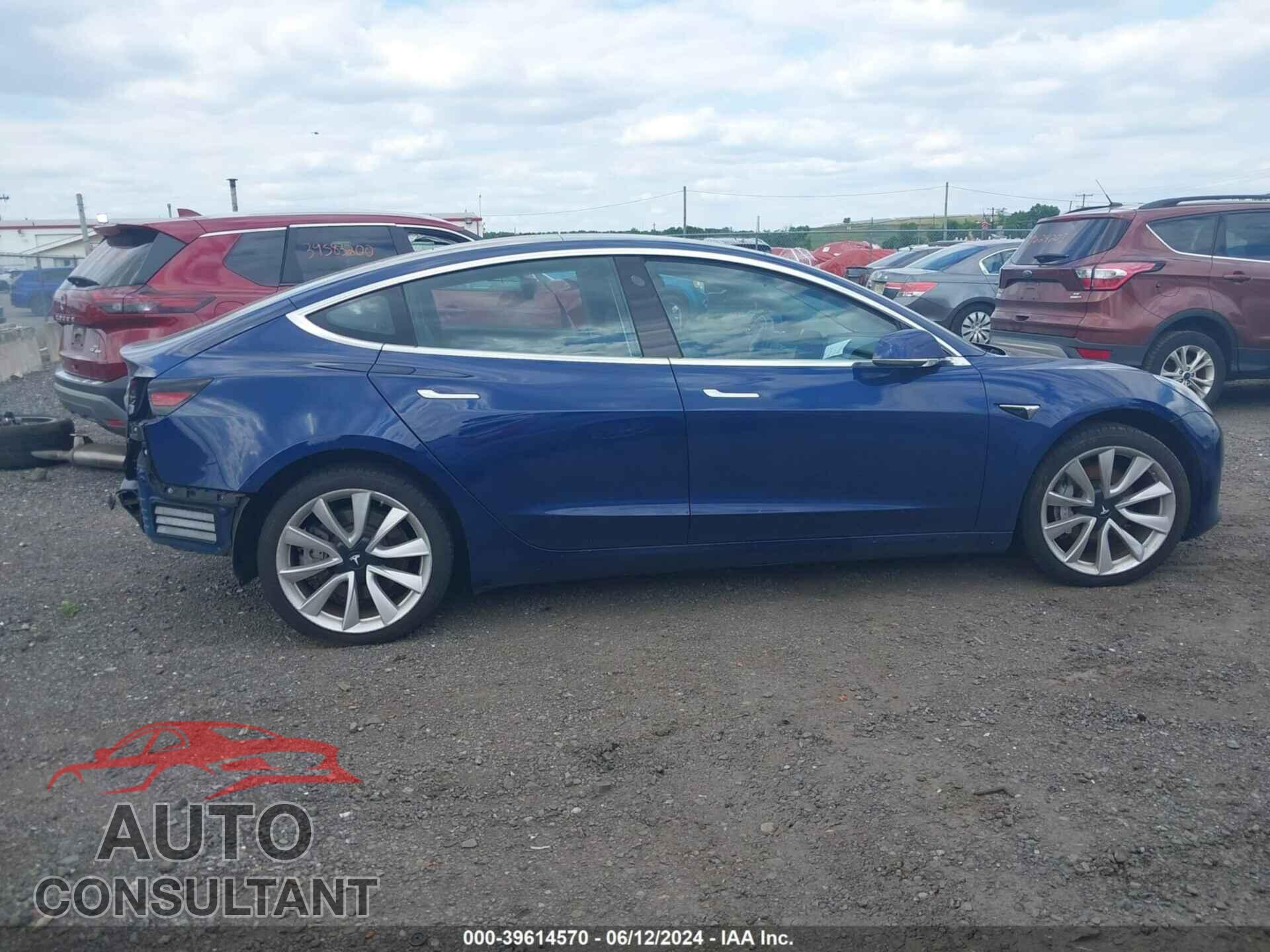 TESLA MODEL 3 2018 - 5YJ3E1EA9JF059864