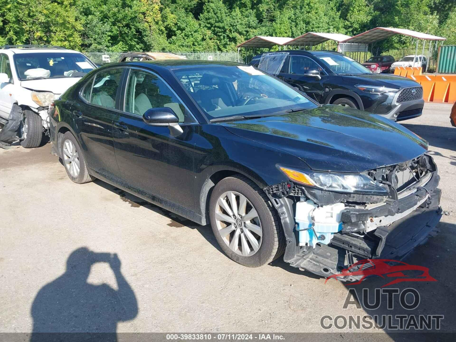 TOYOTA CAMRY 2019 - 4T1B11HK8KU711521