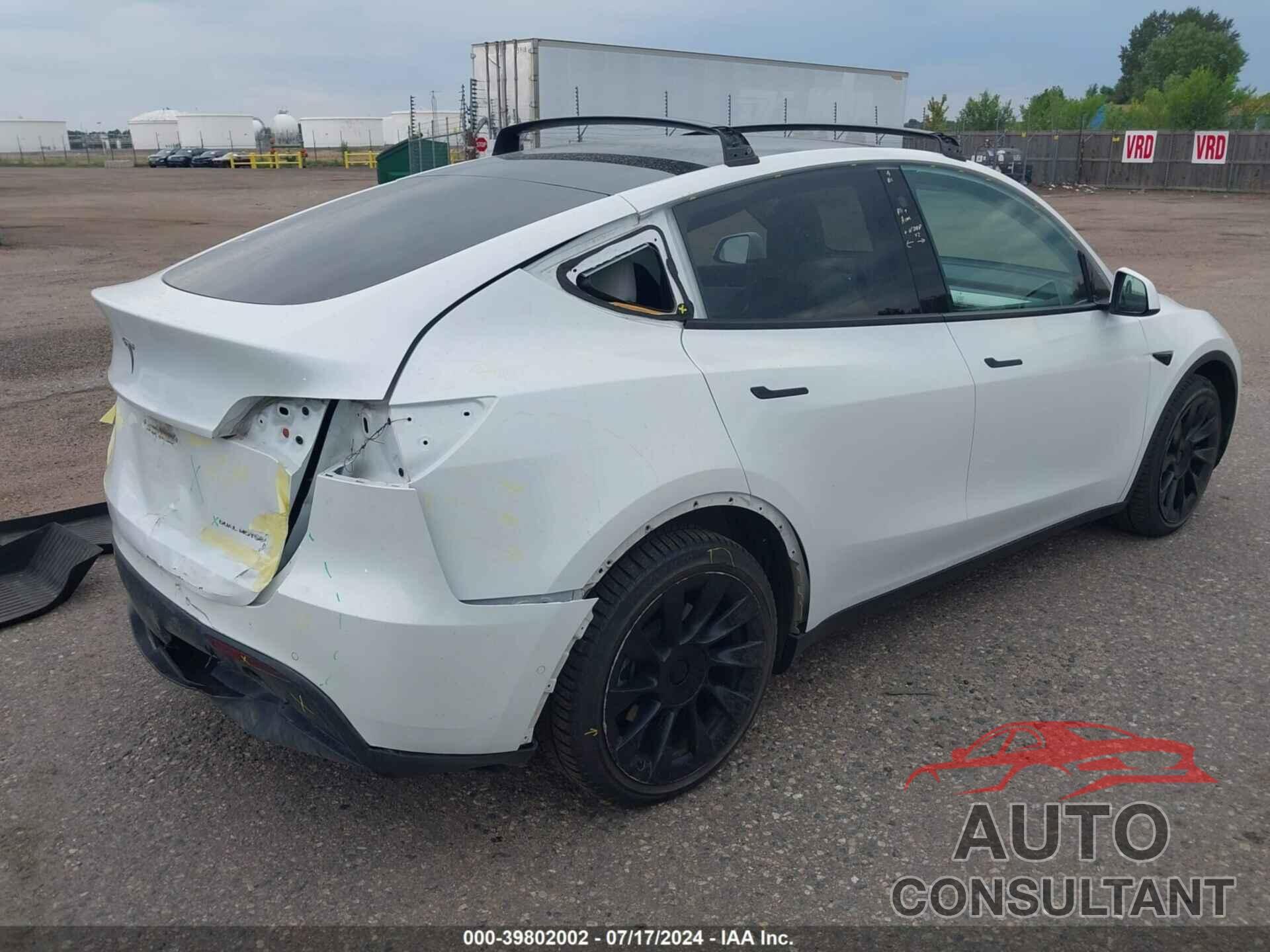 TESLA MODEL Y 2021 - 5YJYGDEE8MF266500