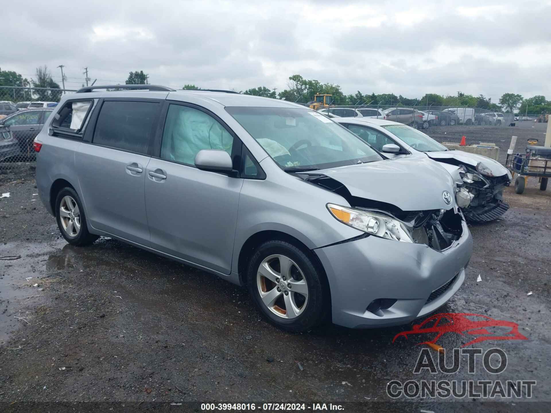 TOYOTA SIENNA 2016 - 5TDKK3DC2GS751097