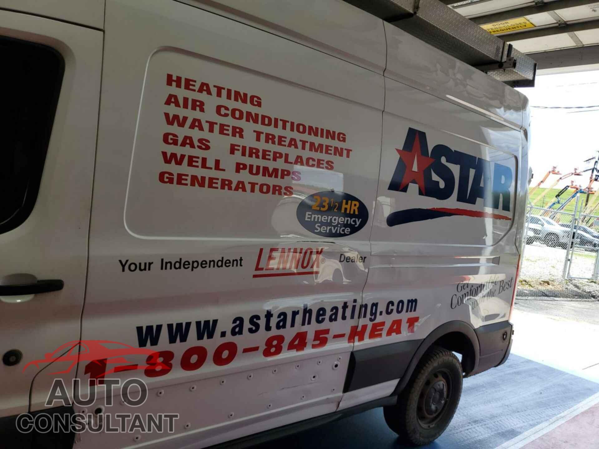 FORD TRANSIT 2017 - 1FTYR2XM5HKA20385