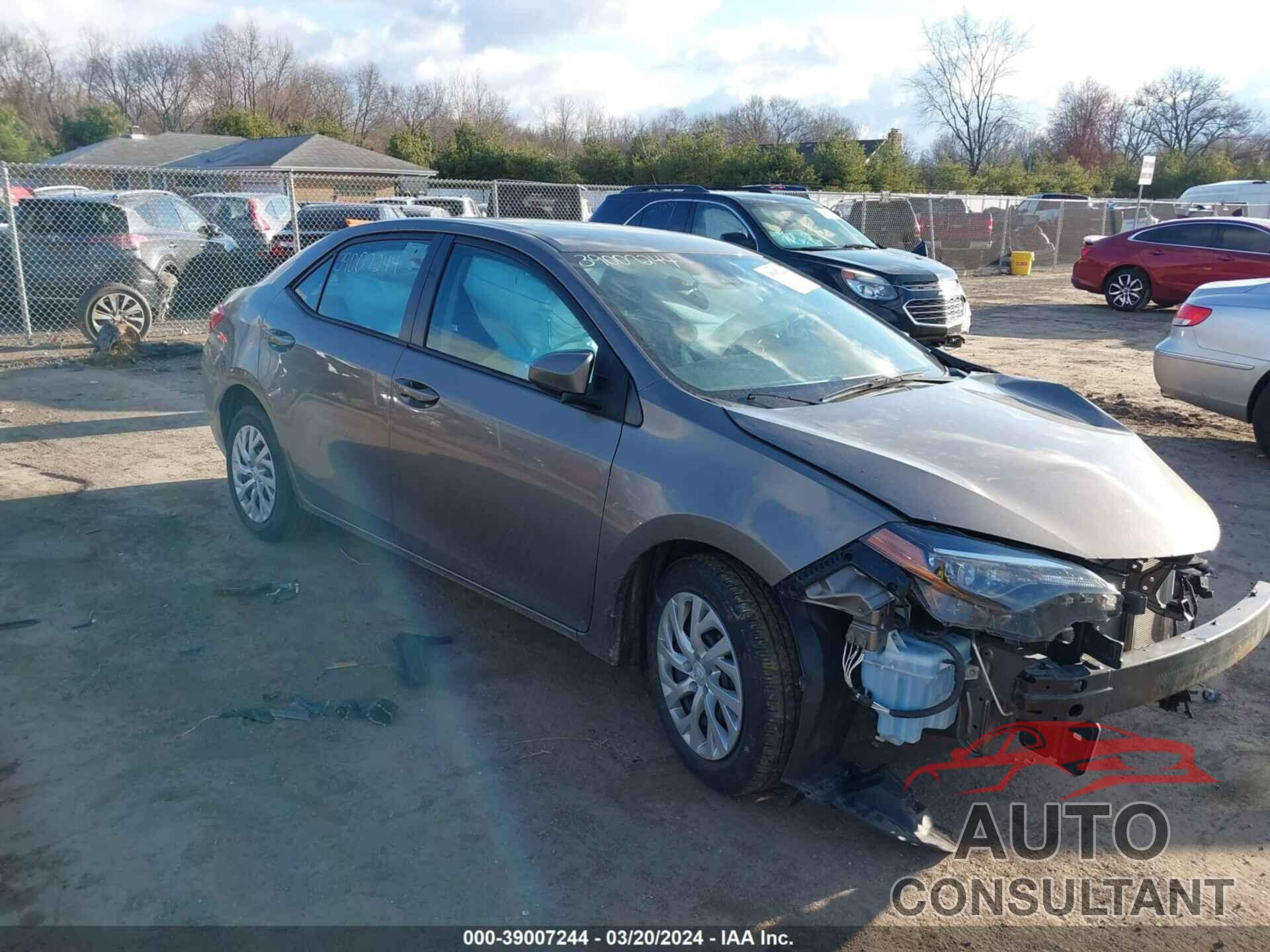 TOYOTA COROLLA 2018 - 2T1BURHEXJC096339
