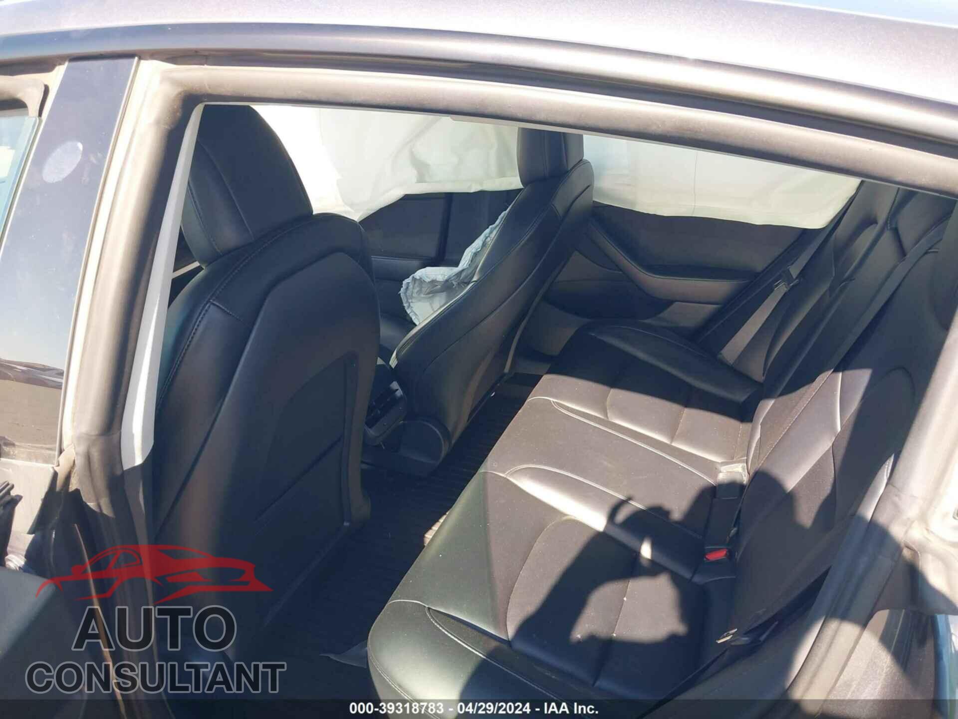 TESLA MODEL 3 2021 - 5YJ3E1EA8MF100151