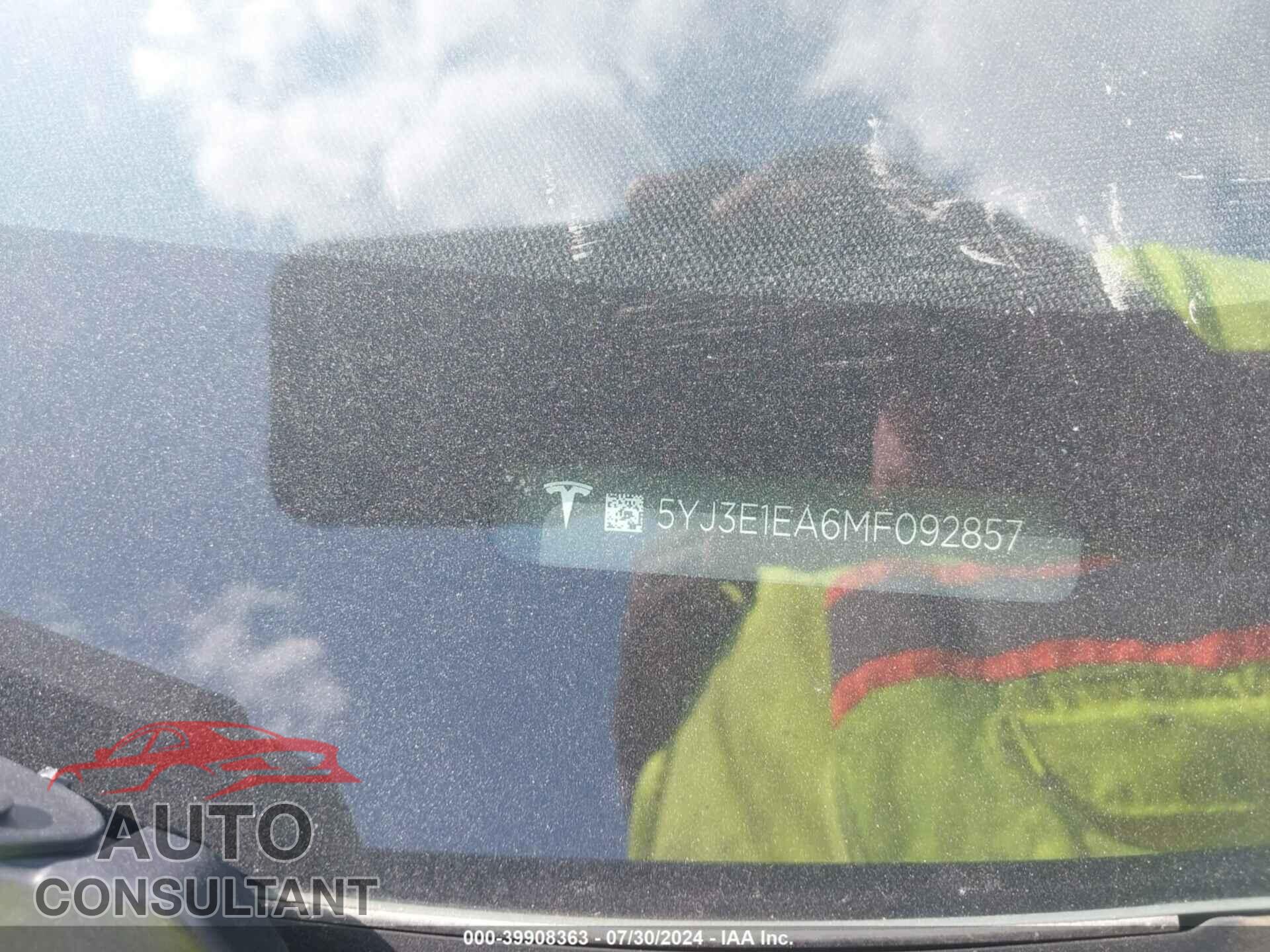 TESLA MODEL 3 2021 - 5YJ3E1EA6MF092857