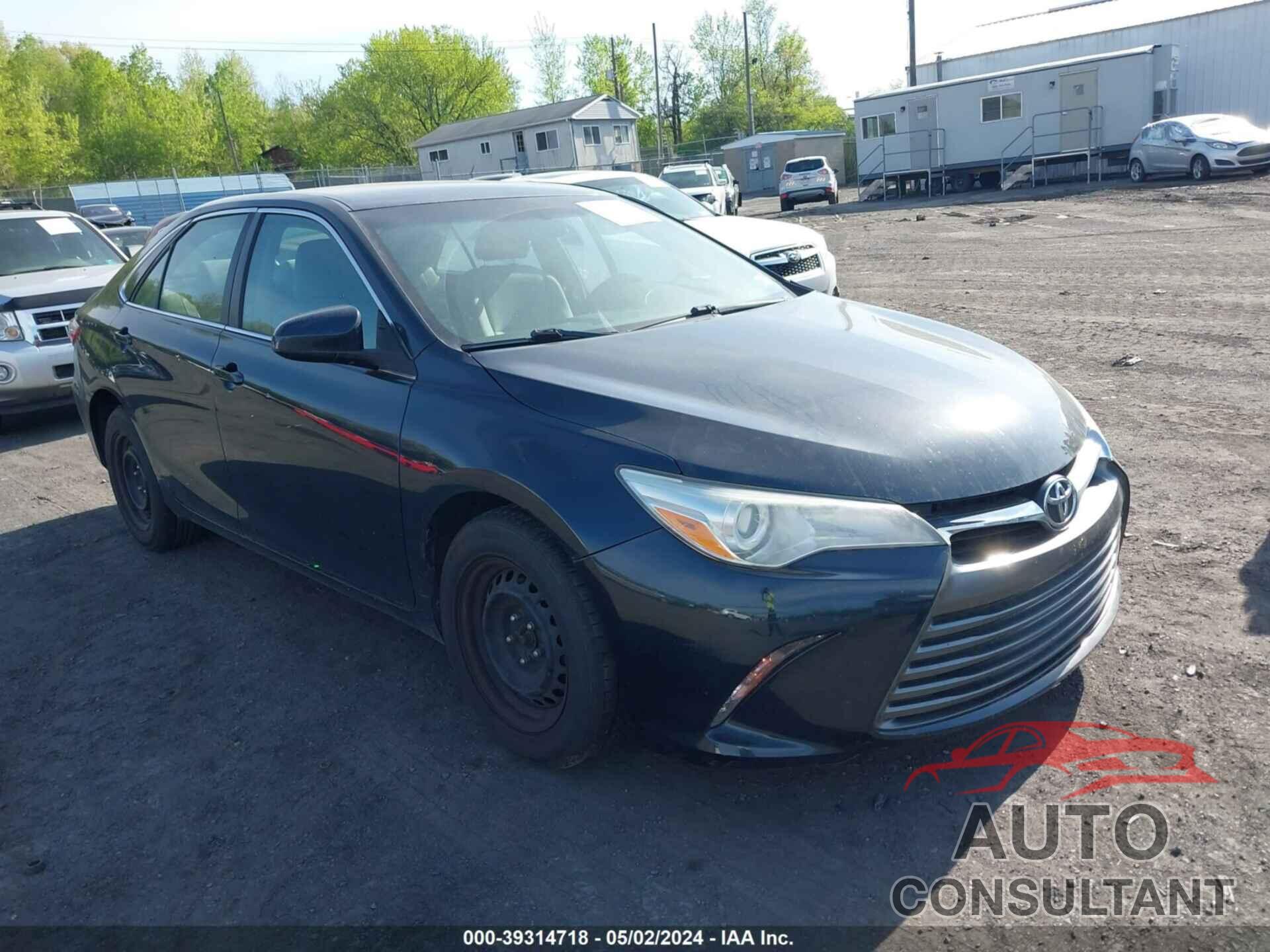TOYOTA CAMRY 2016 - 4T4BF1FK3GR549315