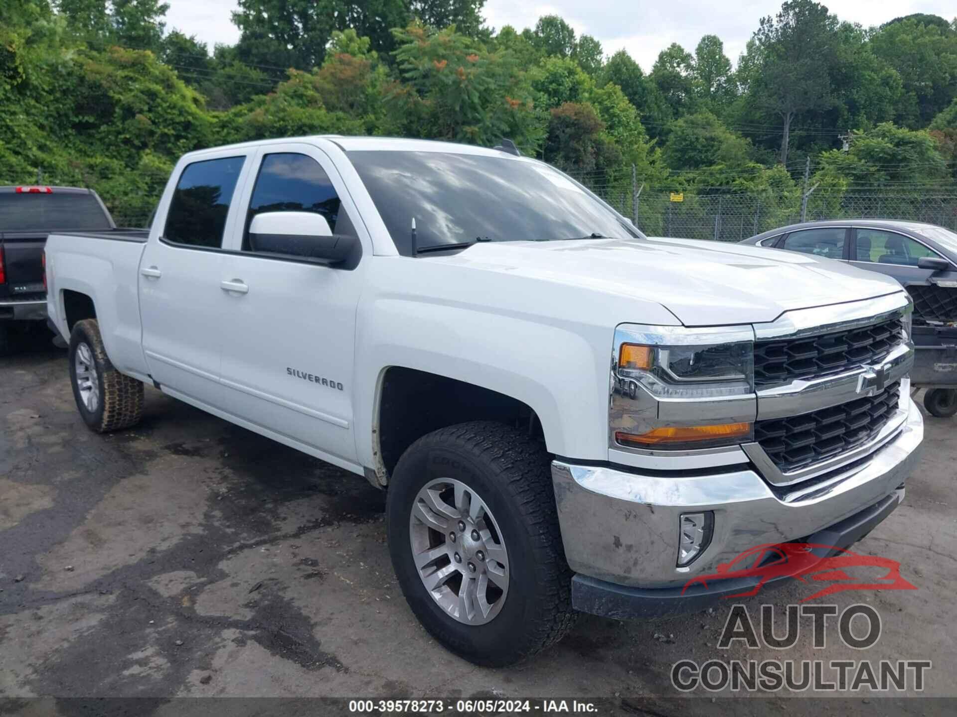 CHEVROLET SILVERADO 1500 2018 - 1GCUKREC9JF244599