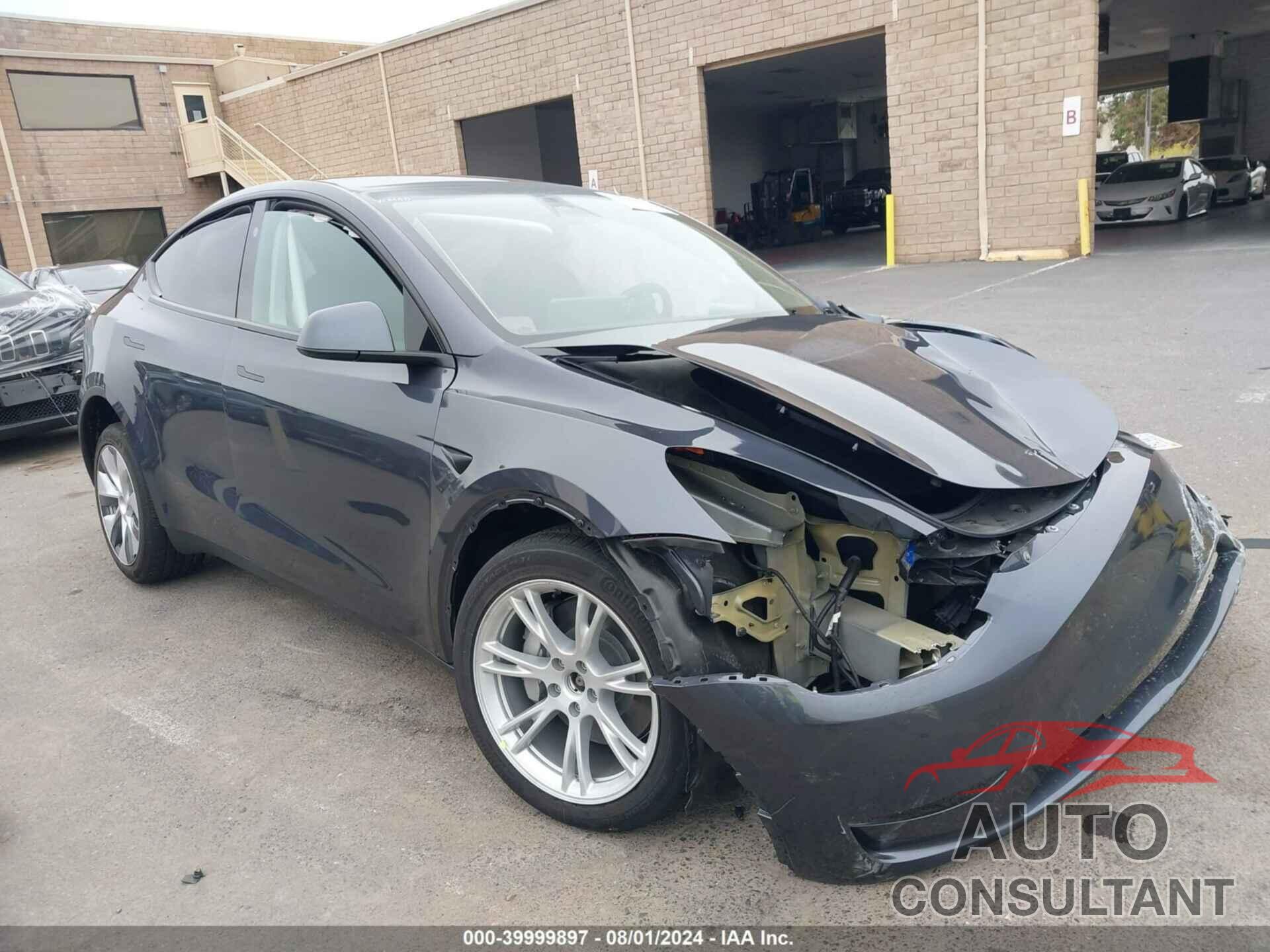 TESLA MODEL Y 2023 - 7SAYGDEE8PF825728